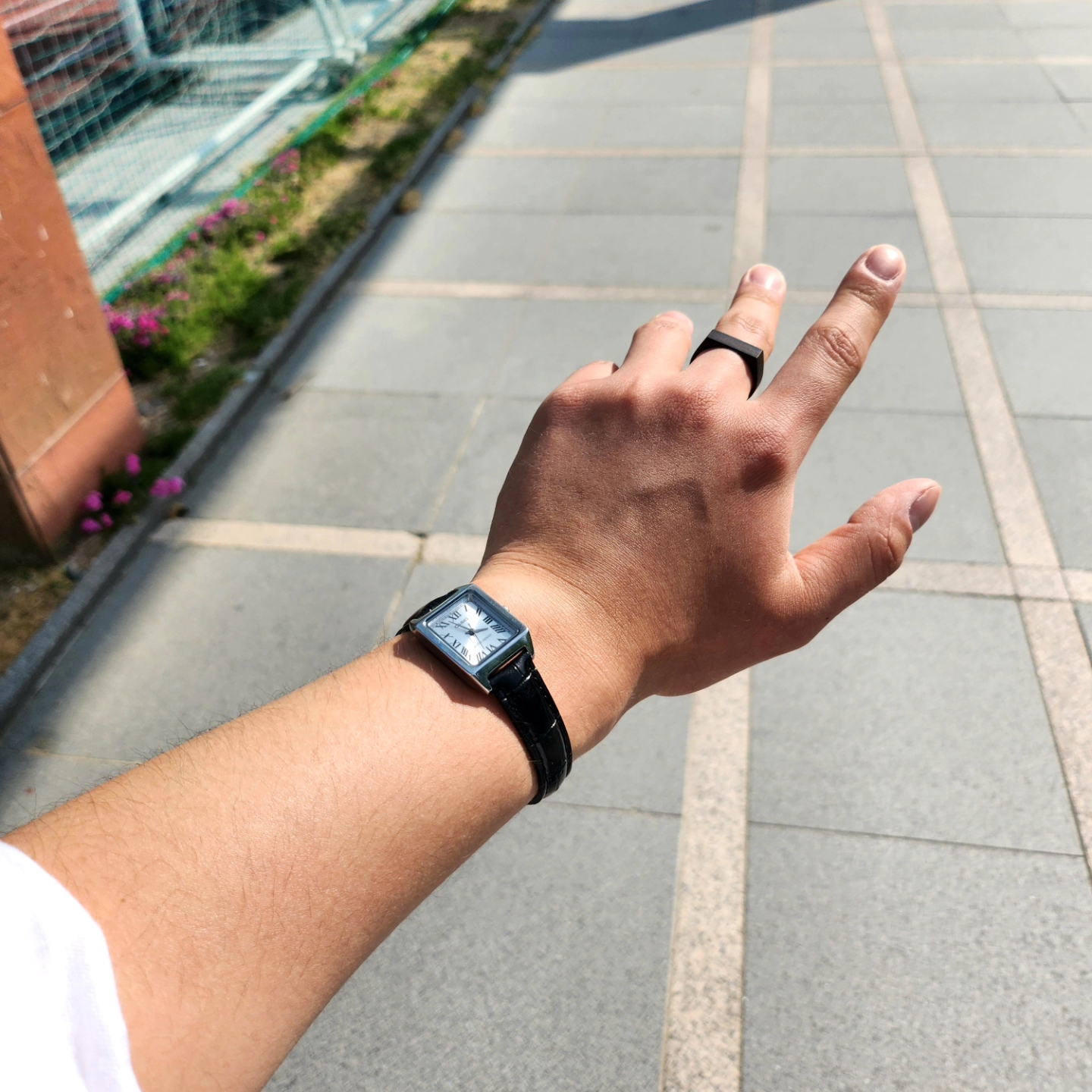 Casio LTP-V007L-7B1 착용 스타일
