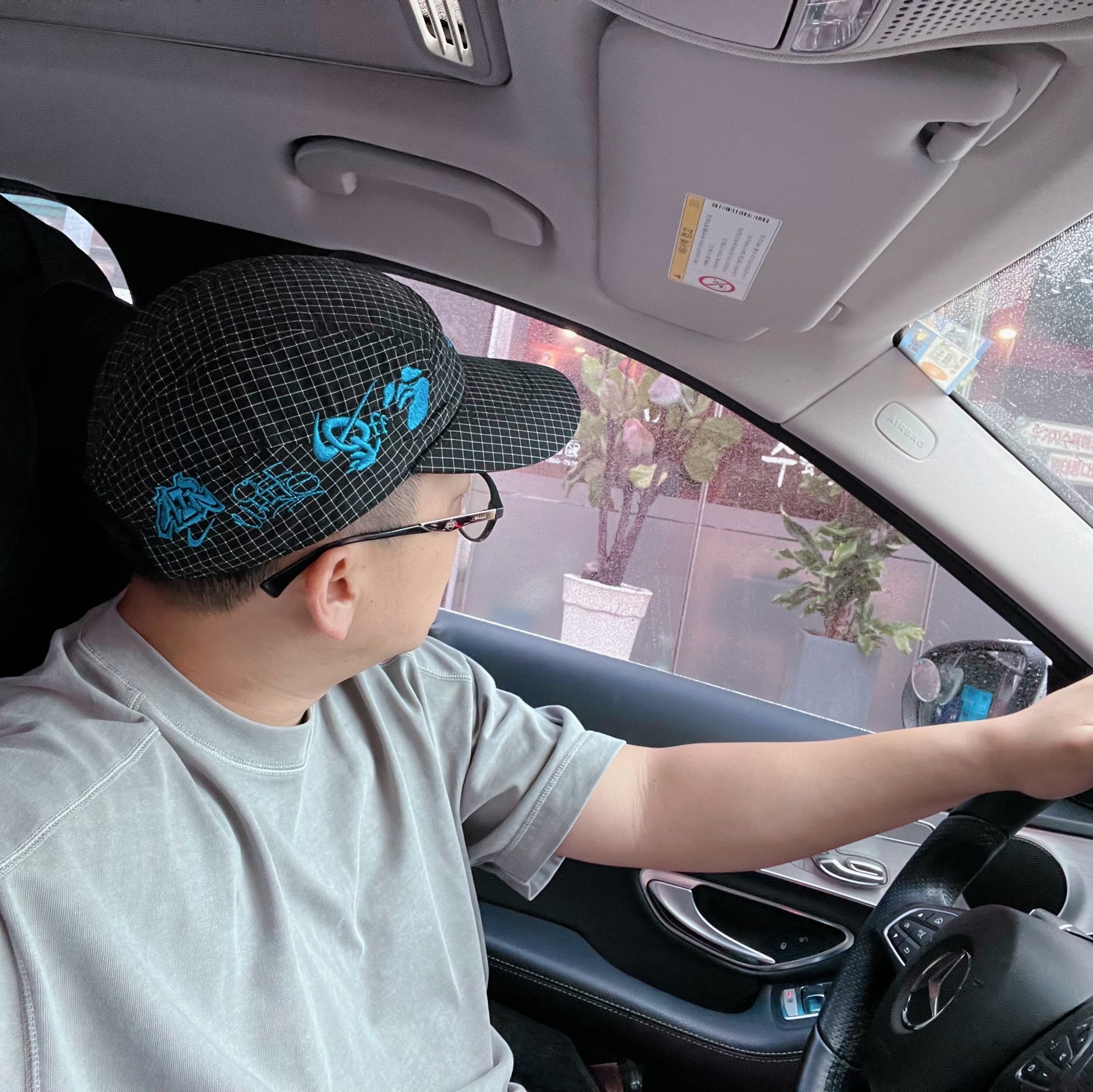 Nike x Off-White NRG Hat Black 착용 스타일