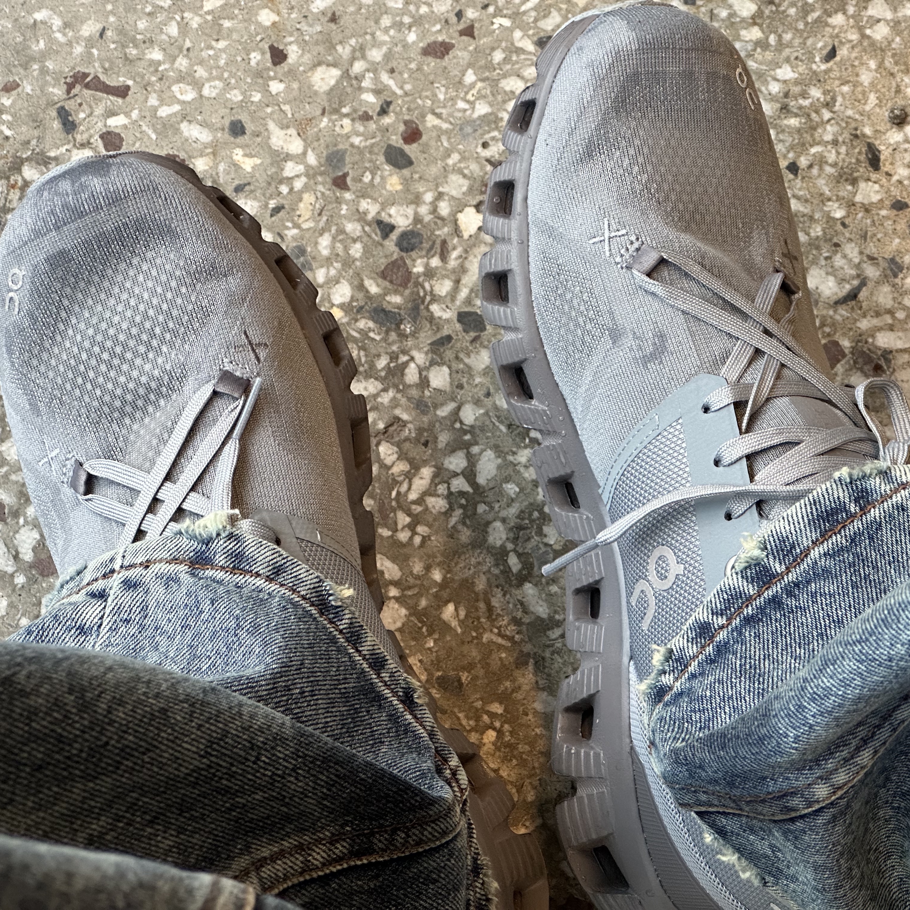 On Running Cloud X 3 Mist Rock 착용 스타일 - 2