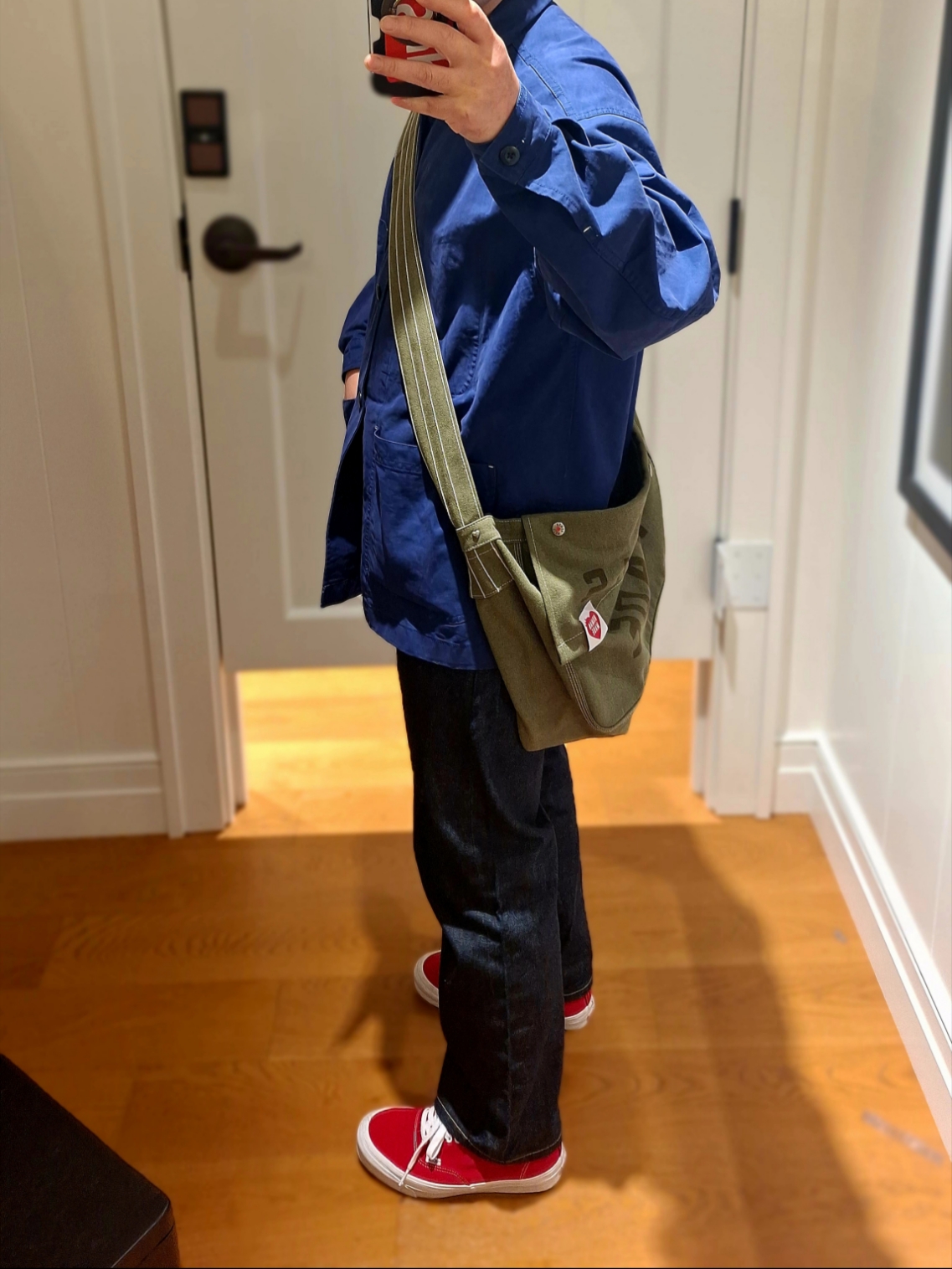 Human Made Mail Bag Olive Drab, Vans Vault OG Authentic LX Red 착용 스타일