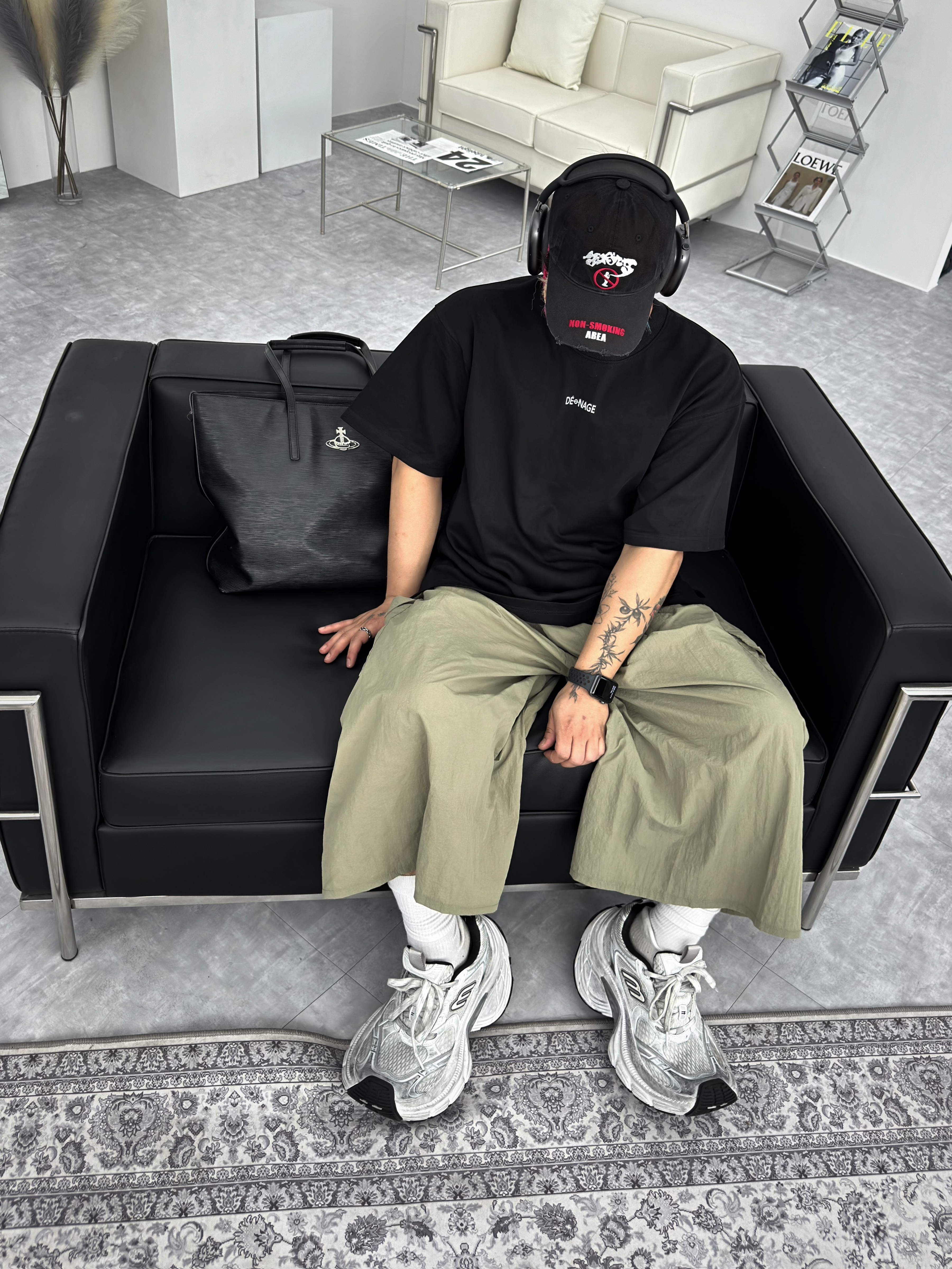 Balenciaga 10XL Sneakers White Grey Silver Black, Apple AirPods Max Lightning Space Gray (Korean Ver.) 착용 스타일 - 7