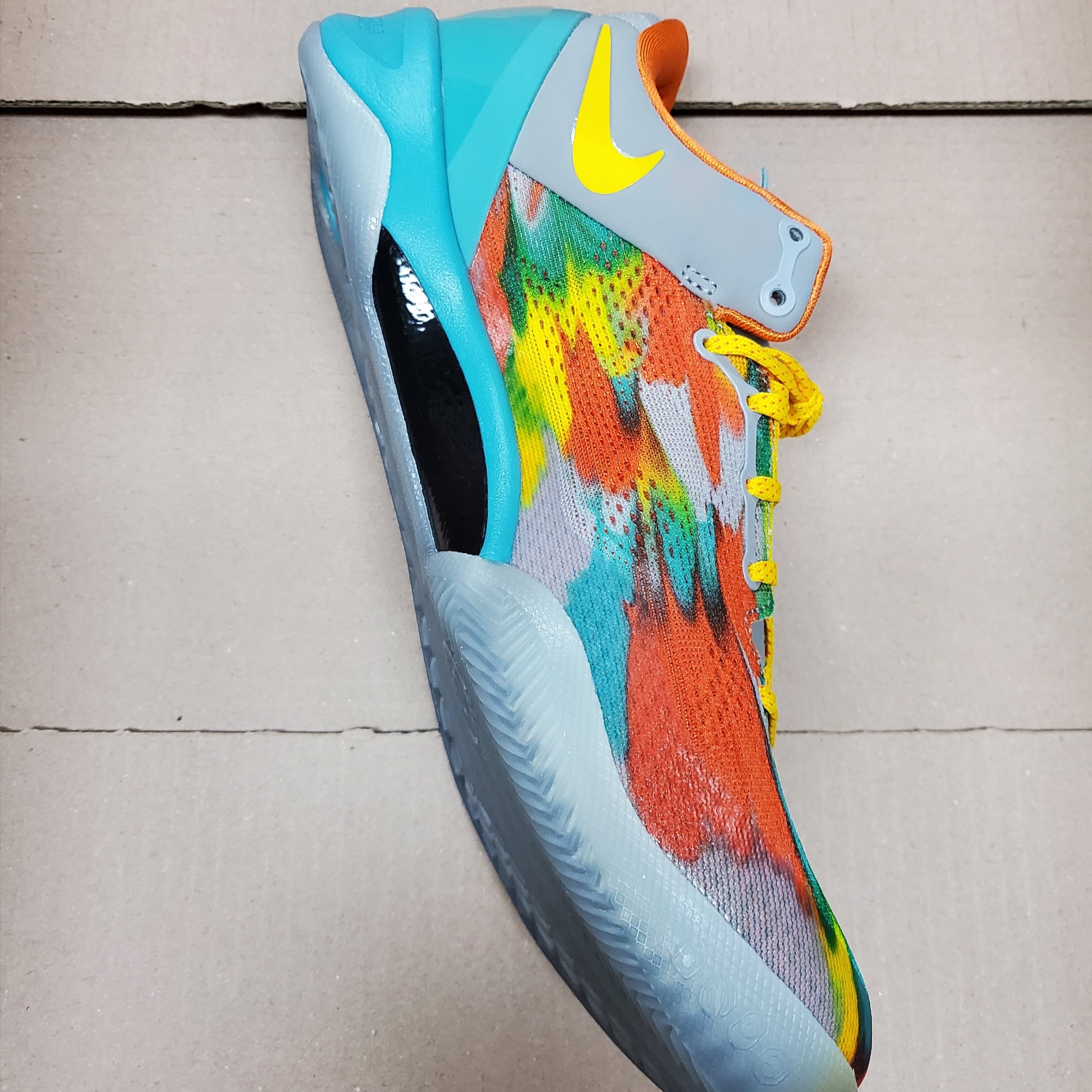 Nike Kobe 8 Protro Venice Beach 착용 스타일 - 3