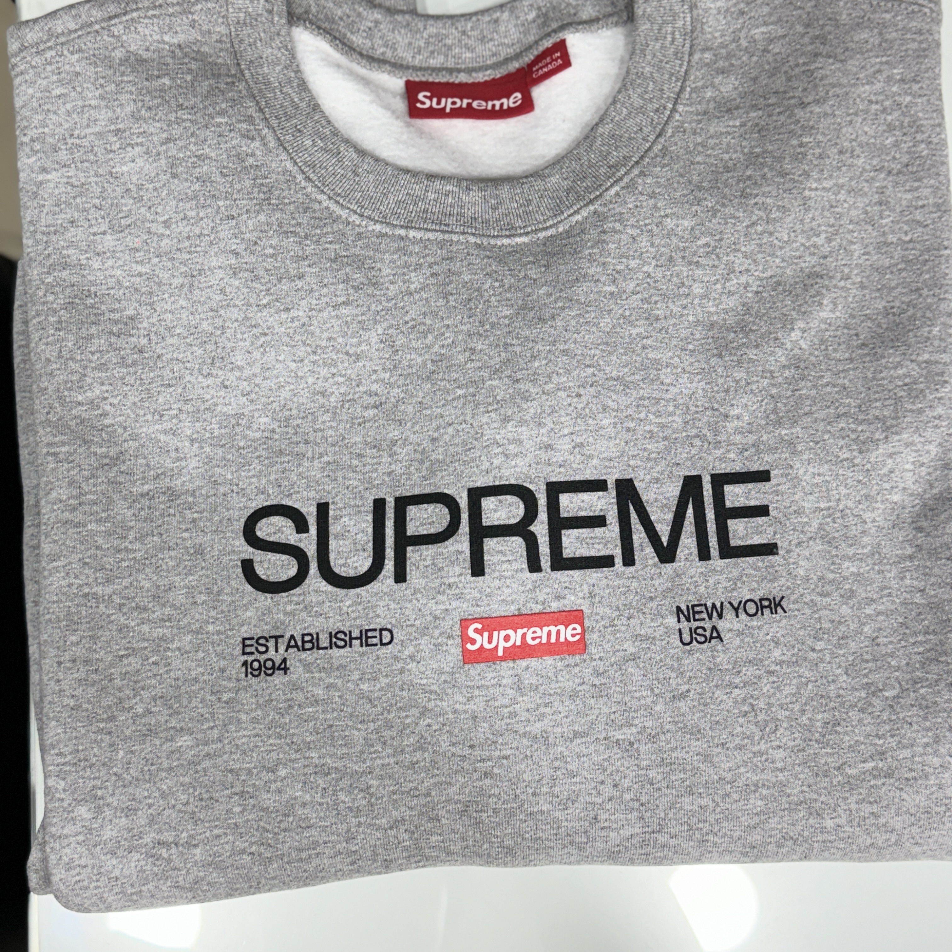 Supreme Established Crewneck Heather Grey - 24SS 착용 스타일