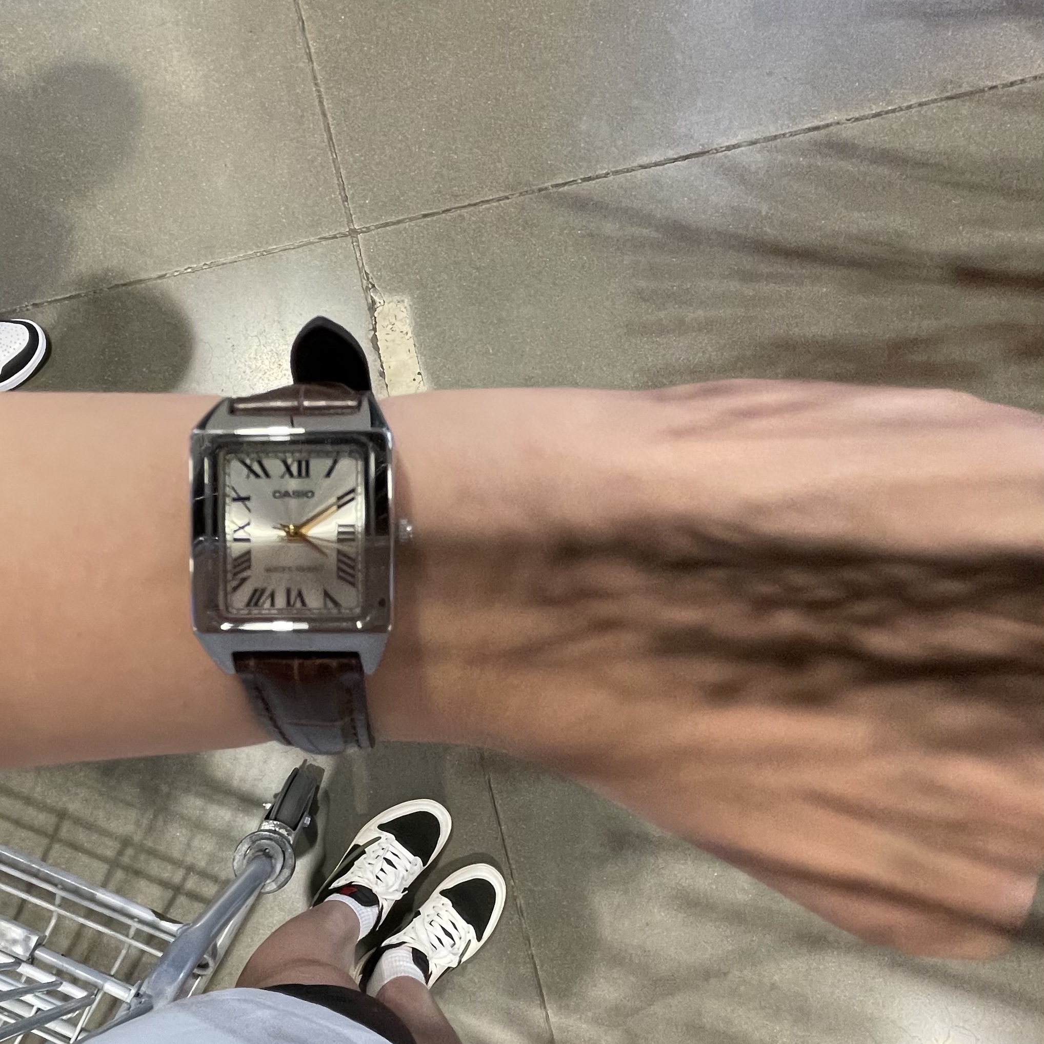Casio LTP-V007L-9B 착용 스타일 - 2