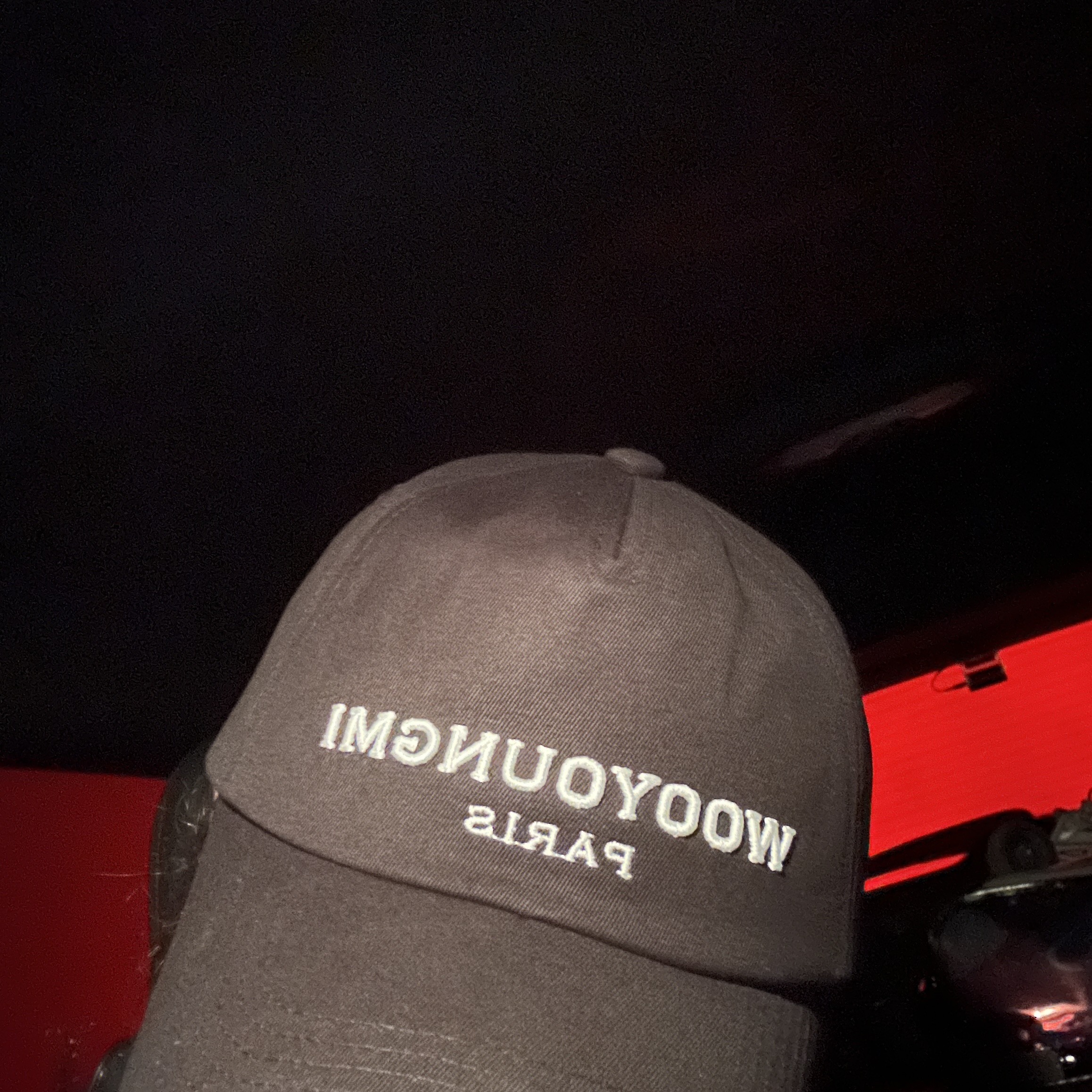 Wooyoungmi Embroidered Ball Cap Black 착용 스타일