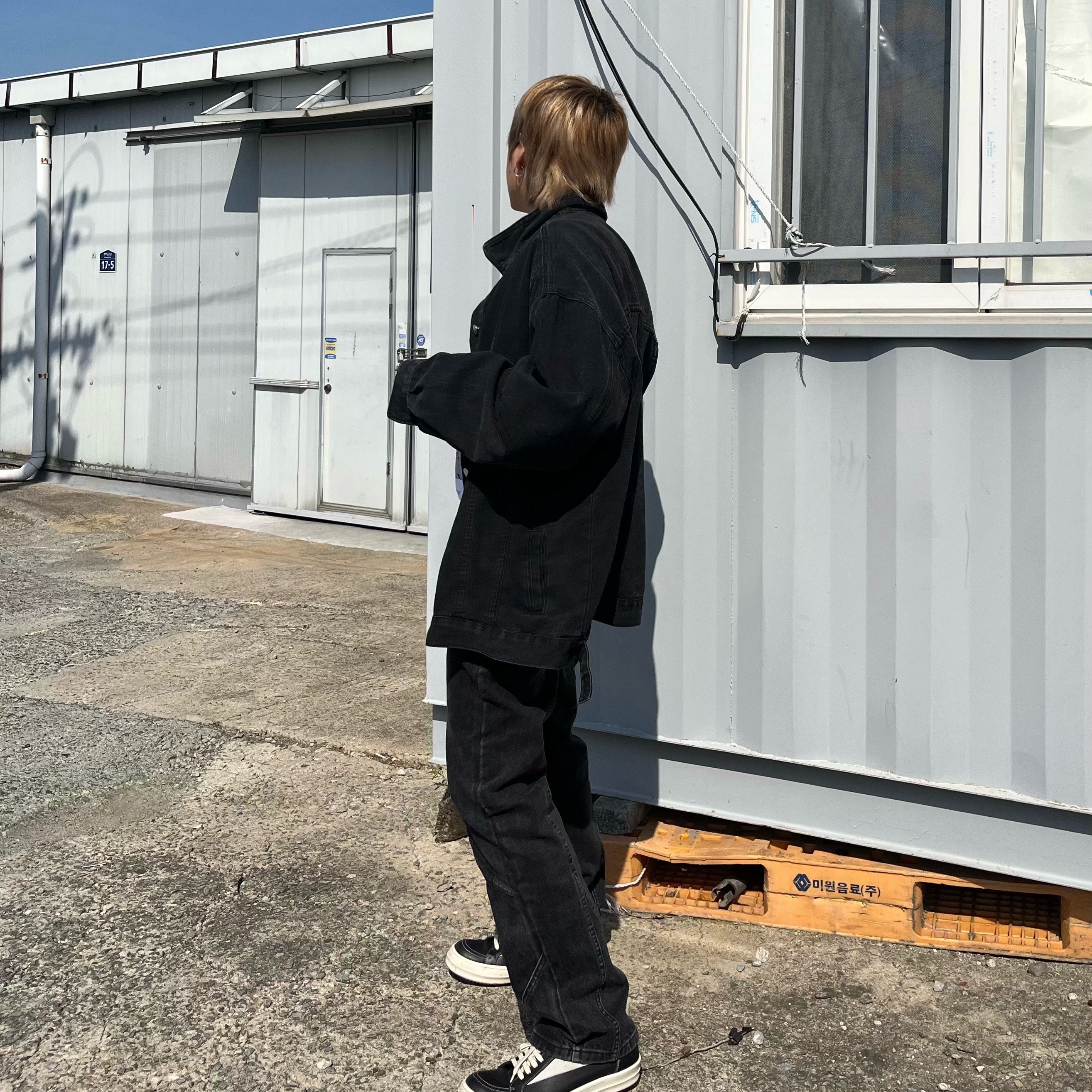 Rick Owens Lido Vintage Sneakers Black Milk 착용 스타일 - 5