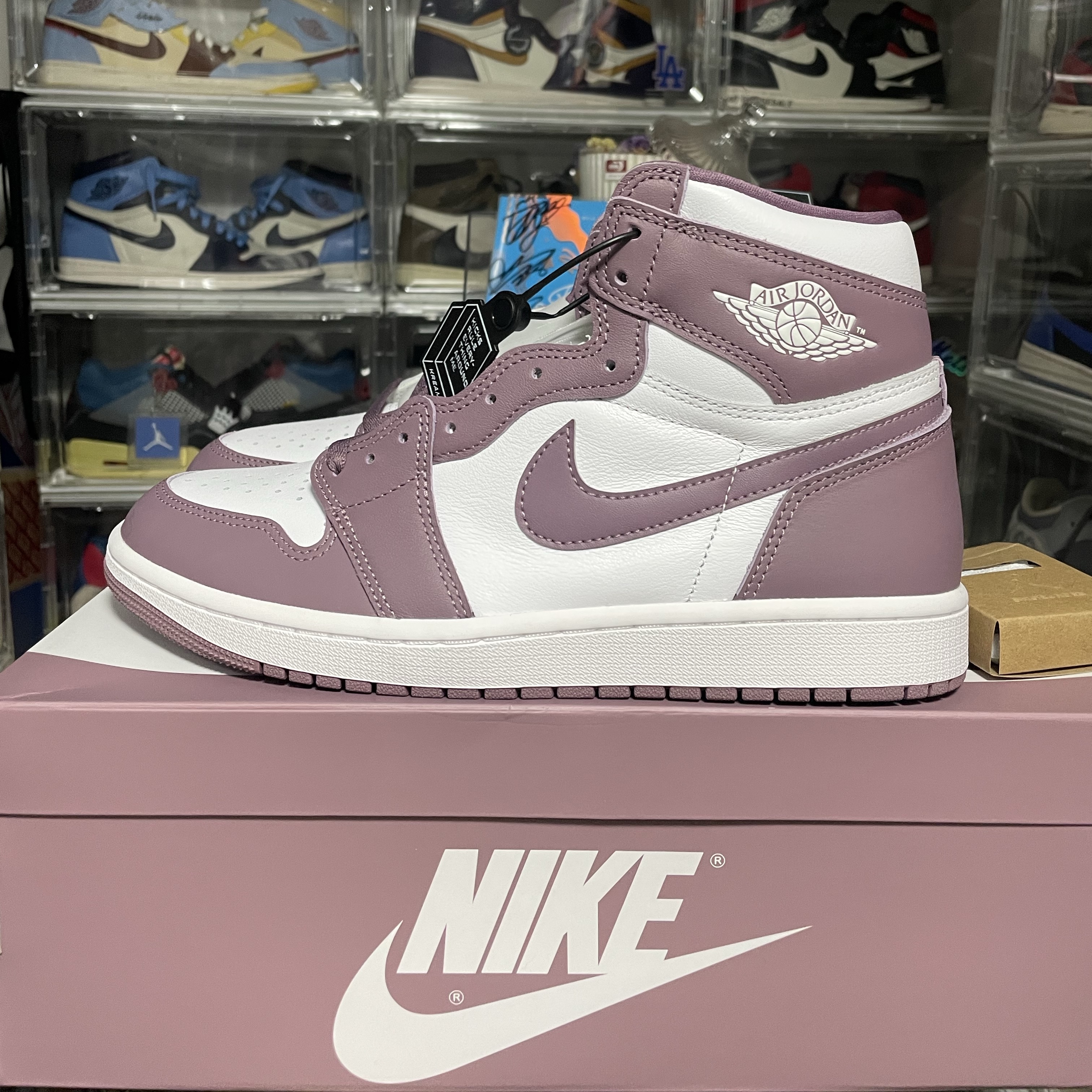Jordan 1 Retro High OG Mauve 착용 스타일 - 3