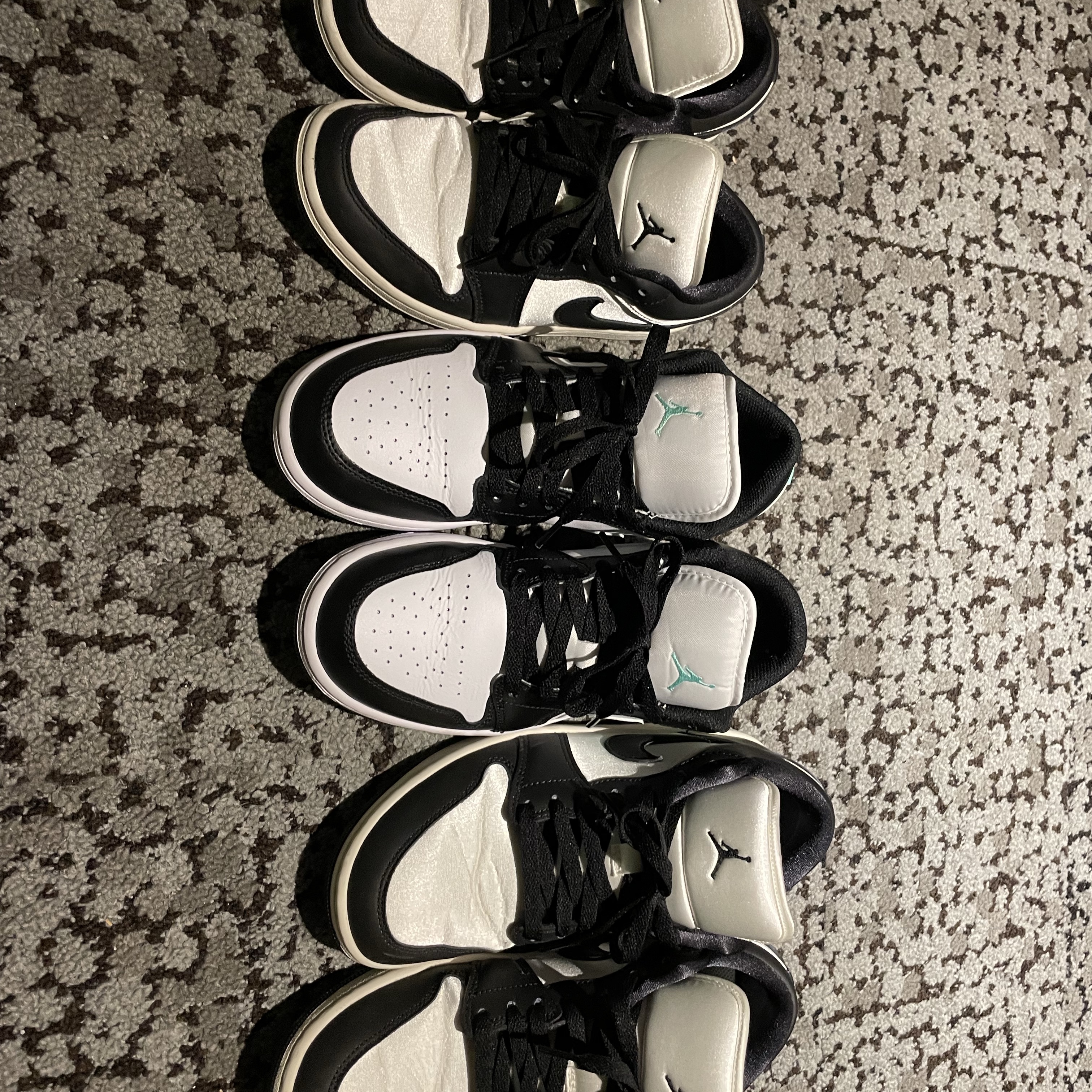 Jordan 1 Low White Green Glow, (W) Jordan 1 Low SE Sail Black 착용 스타일 - 1