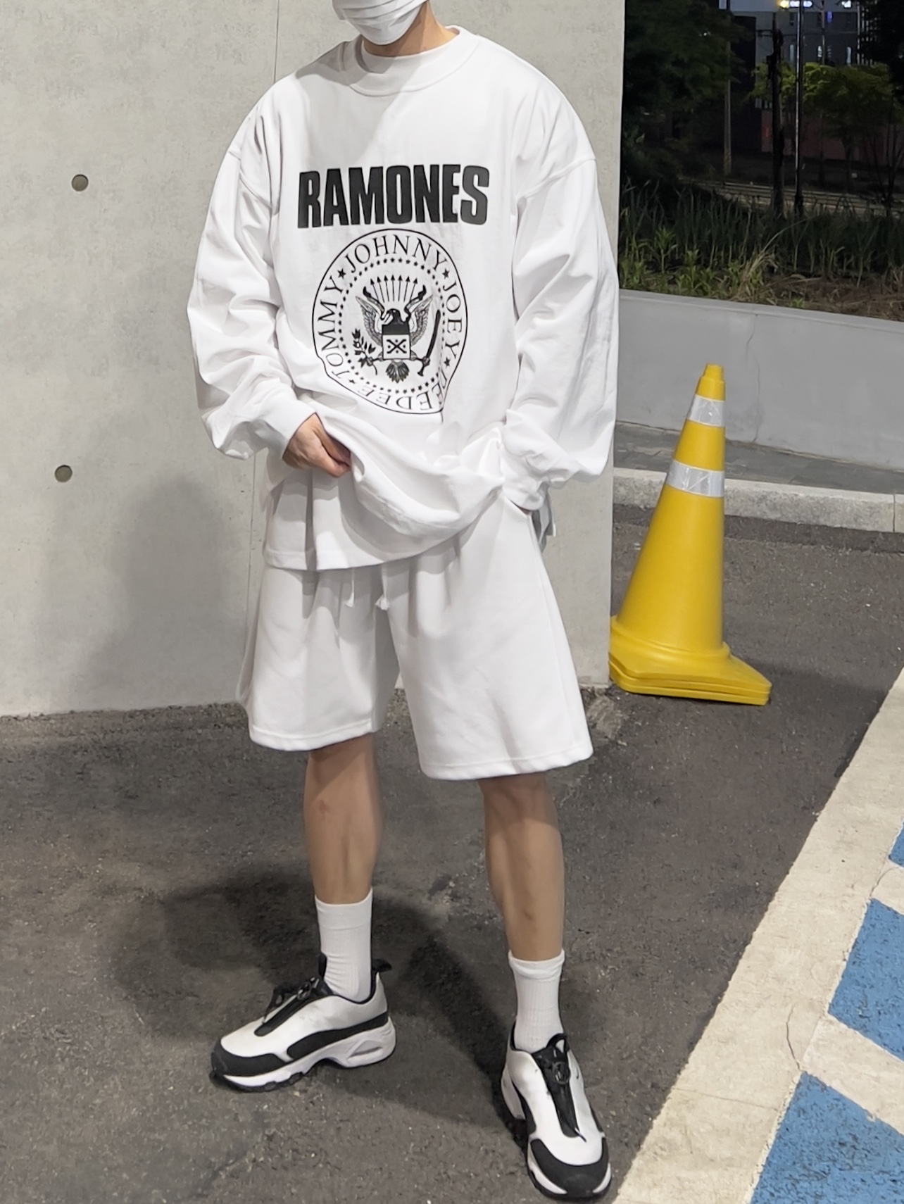 Nike x Comme des Garcons Homme Plus Air Max Sunder SP White Black 착용 스타일 - 2