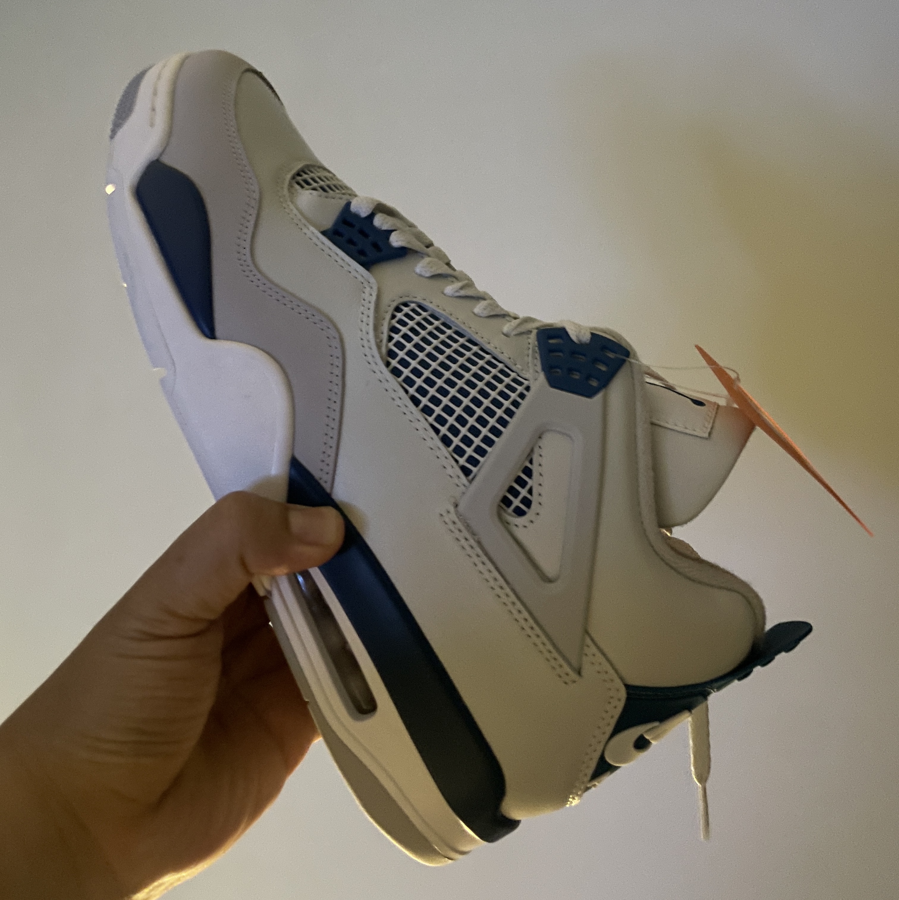 Jordan 4 Retro Industrial Blue 착용 스타일