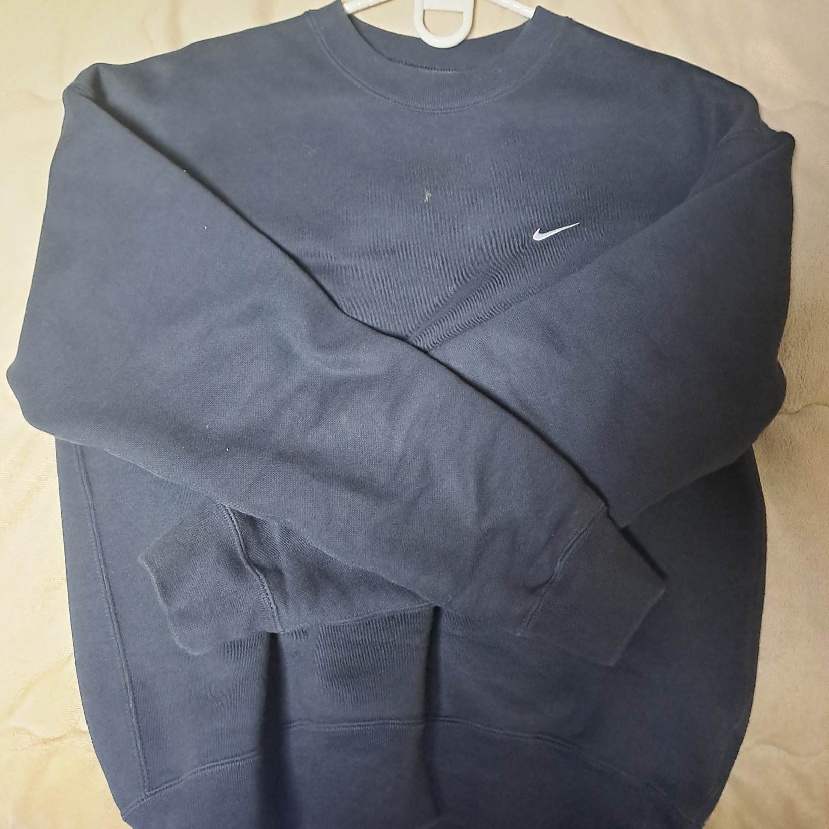 Nike NRG Solo Swoosh Crew Fleece Black White - Asia 착용 스타일