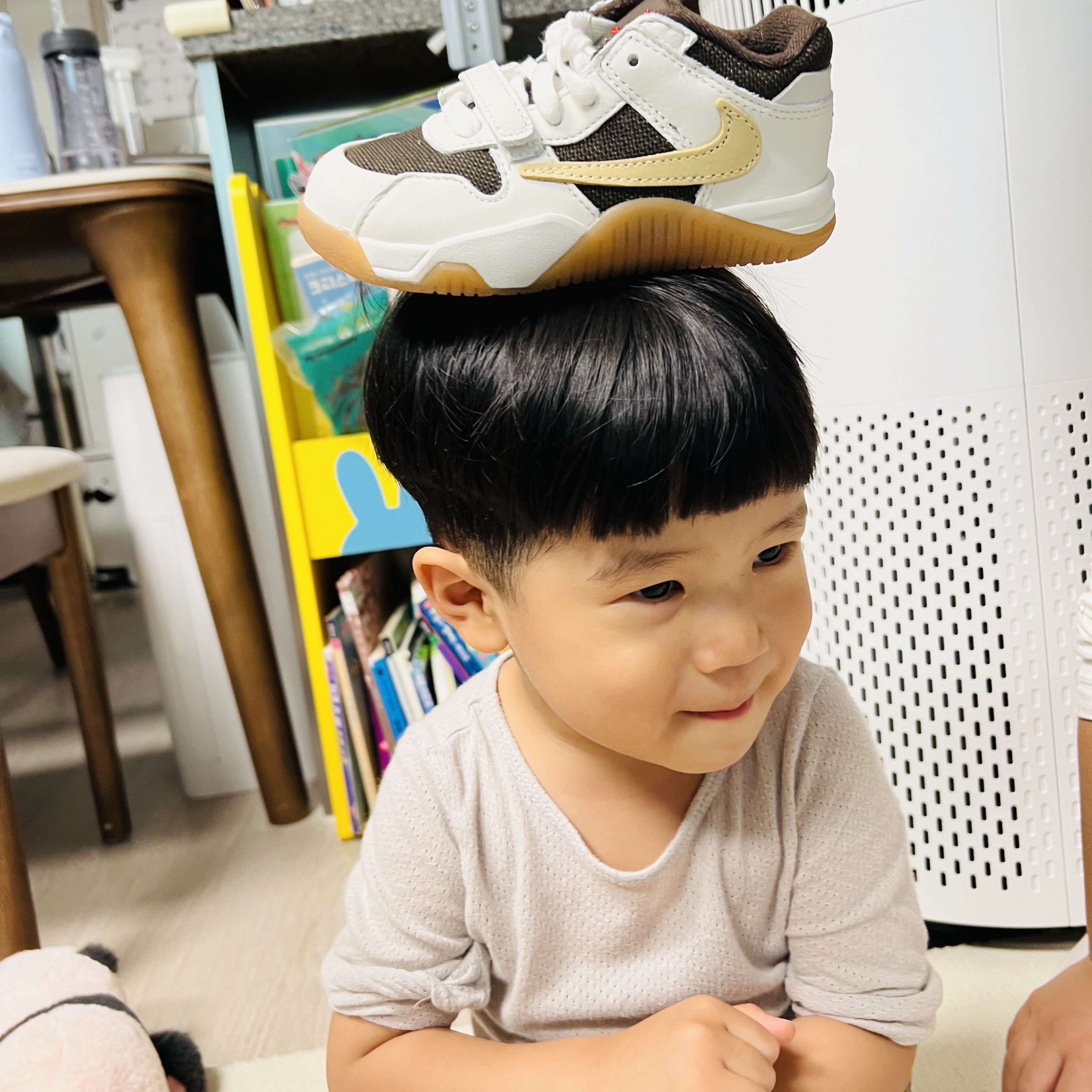 (TD) Jordan x Travis Scott Jumpman Jack TR Sail and Dark Mocha 착용 스타일 - 2