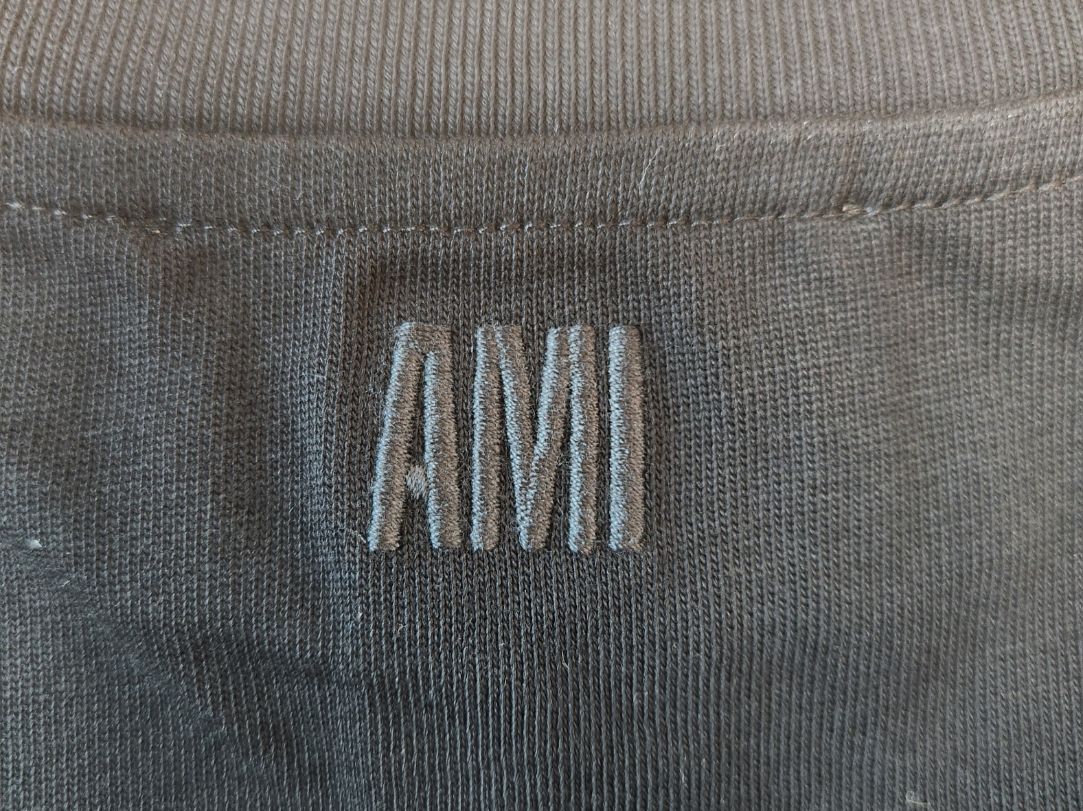 AMI de Coeur T-Shirt Black 착용 스타일 - 3