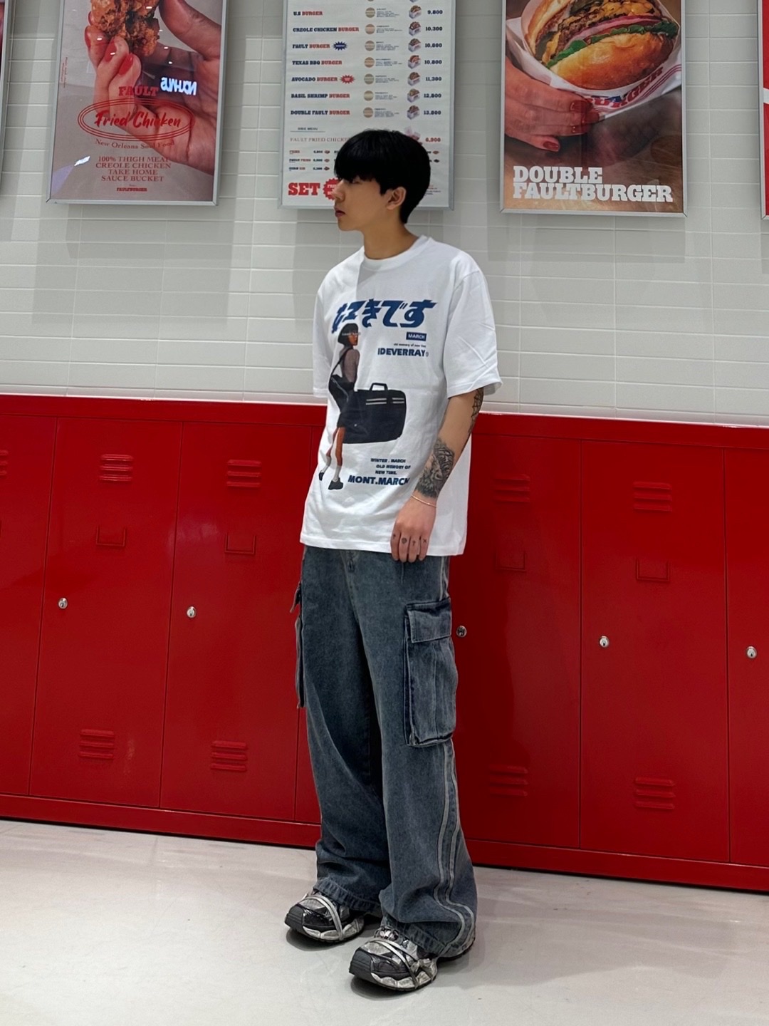 Balenciaga 3XL Sneakers Grey White Red 착용 스타일 - 1