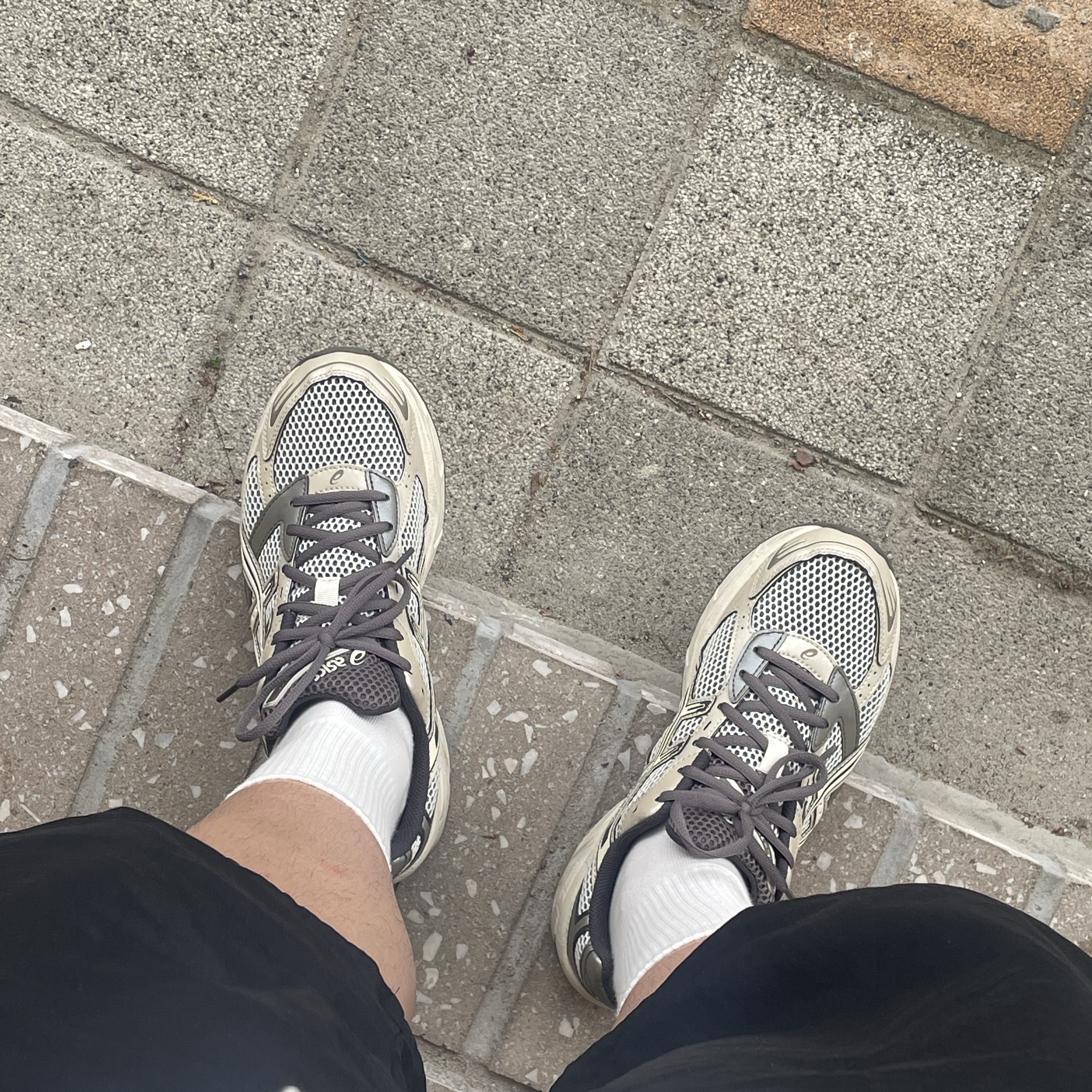 Asics Gel-1130 Birch Dark Taupe - Korea Exclusive 착용 스타일