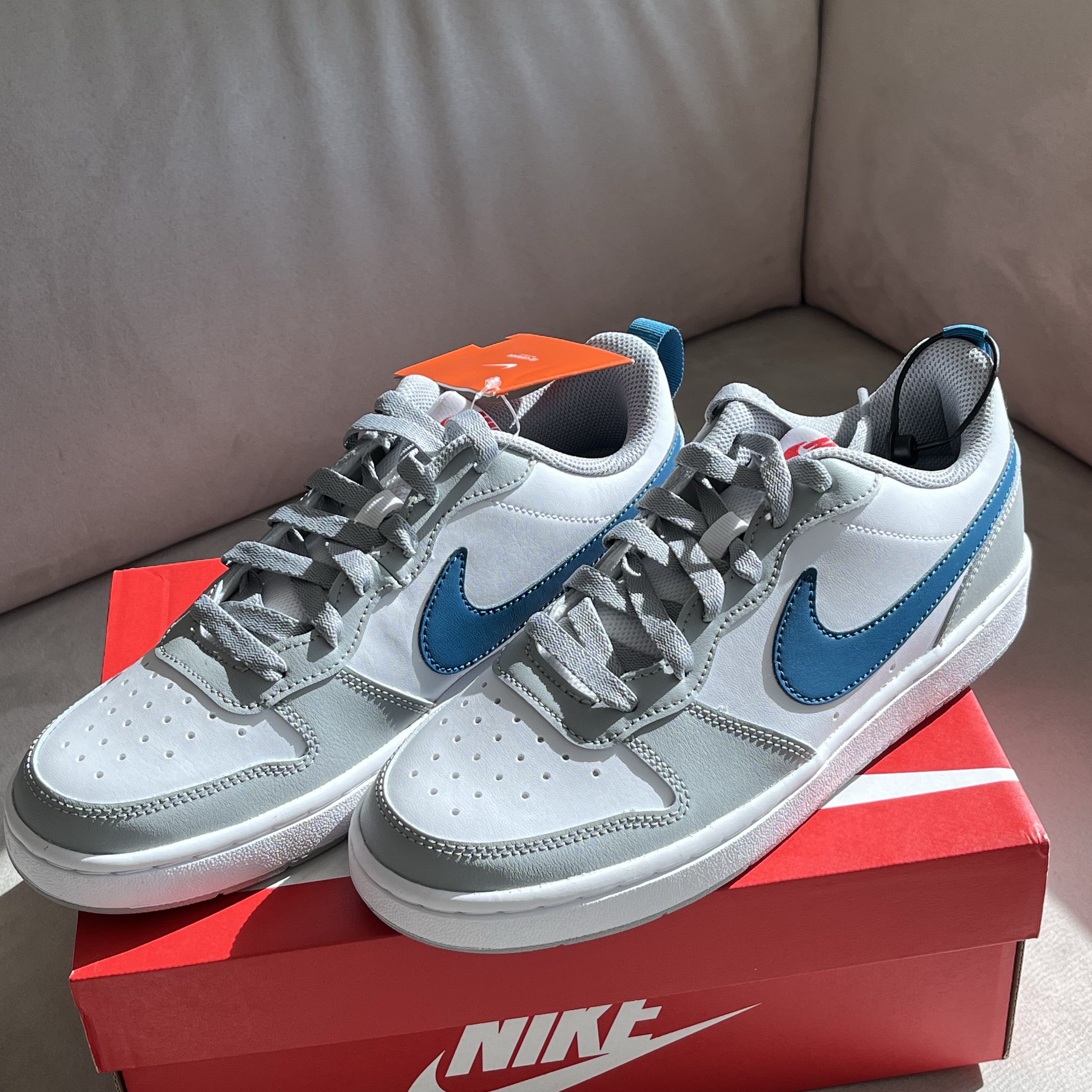 (GS) Nike Court Borough Low 2 Light Smoke Grey 착용 스타일