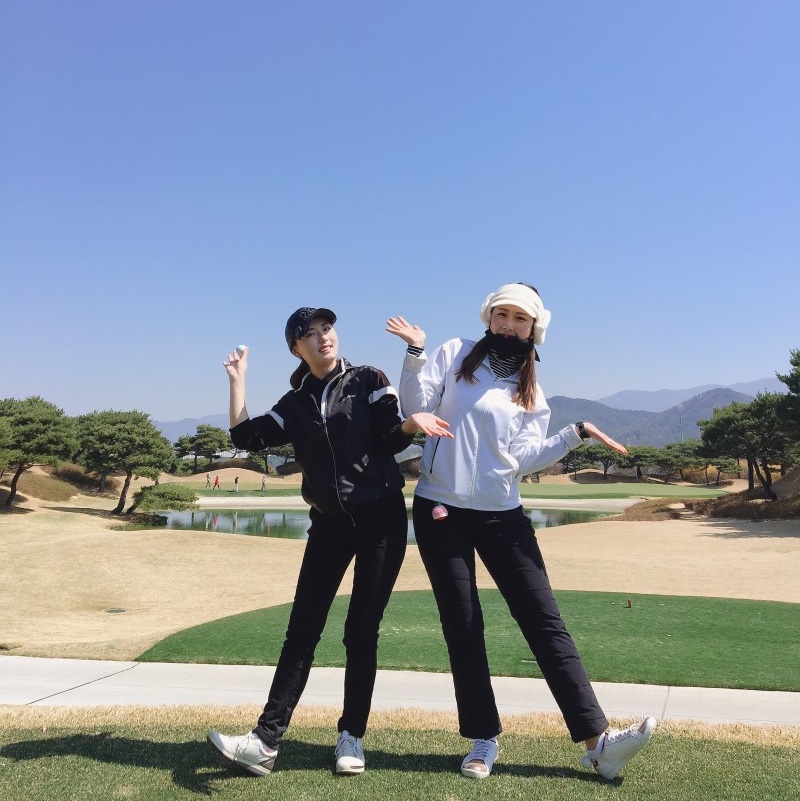 (W) Ecco Golf Biom C4 Boa Shoe White, PXG Emblem Camp Cap Black 착용 스타일 - 2