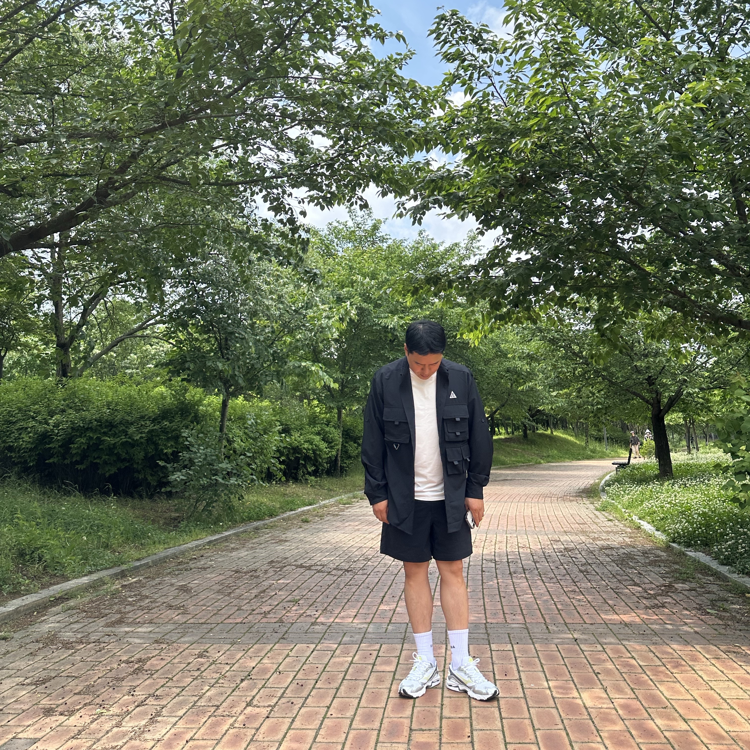 Nike ACG Dri-Fit UV Devastation Trail Shirt Black Summit White - Asia, Mizuno Wave Rider 10 White Sunny Lime Silver 착용 스타일