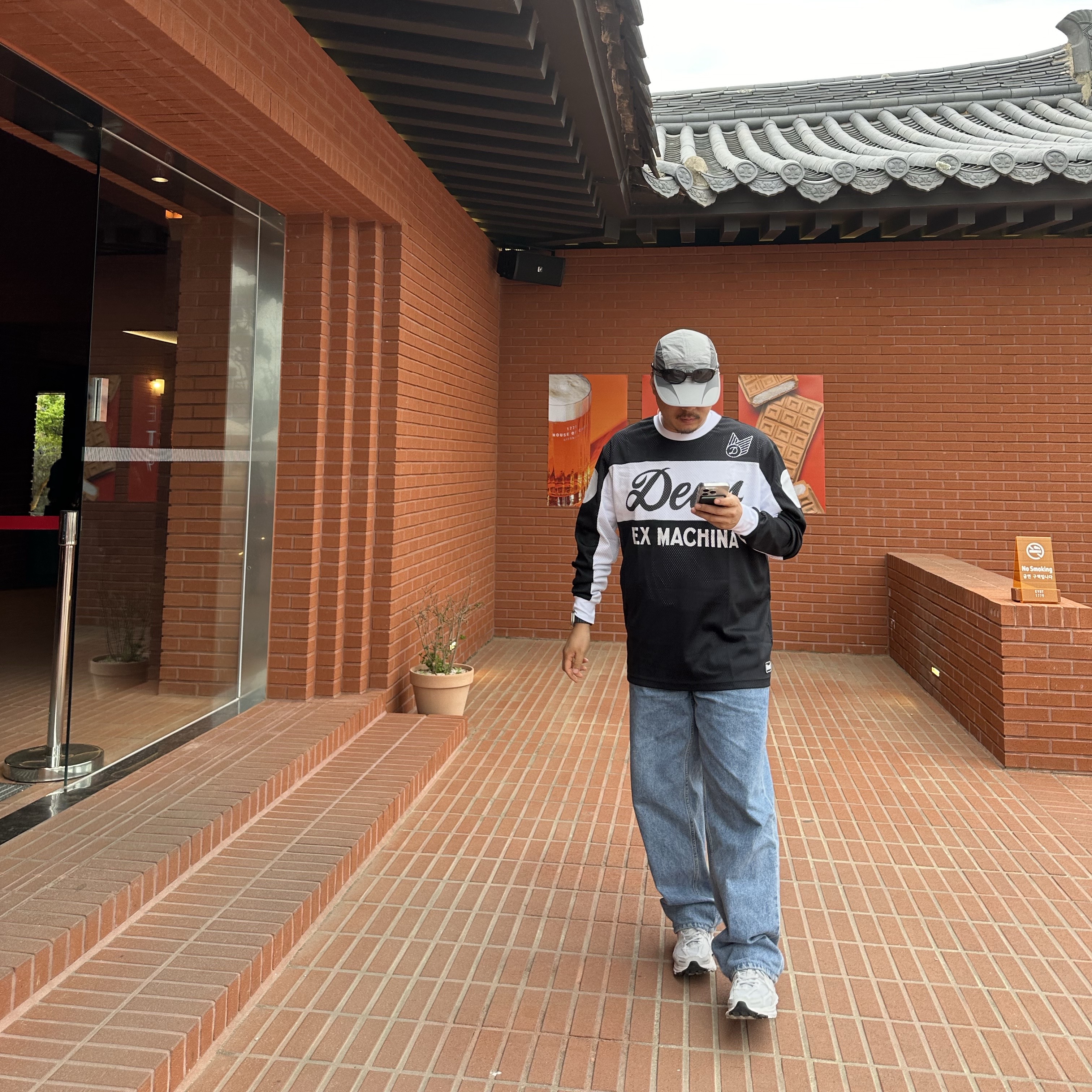 Deus Ex Machina Saber Moto Jersey Black, Thisisneverthat Relaxed Jeans Blue 착용 스타일