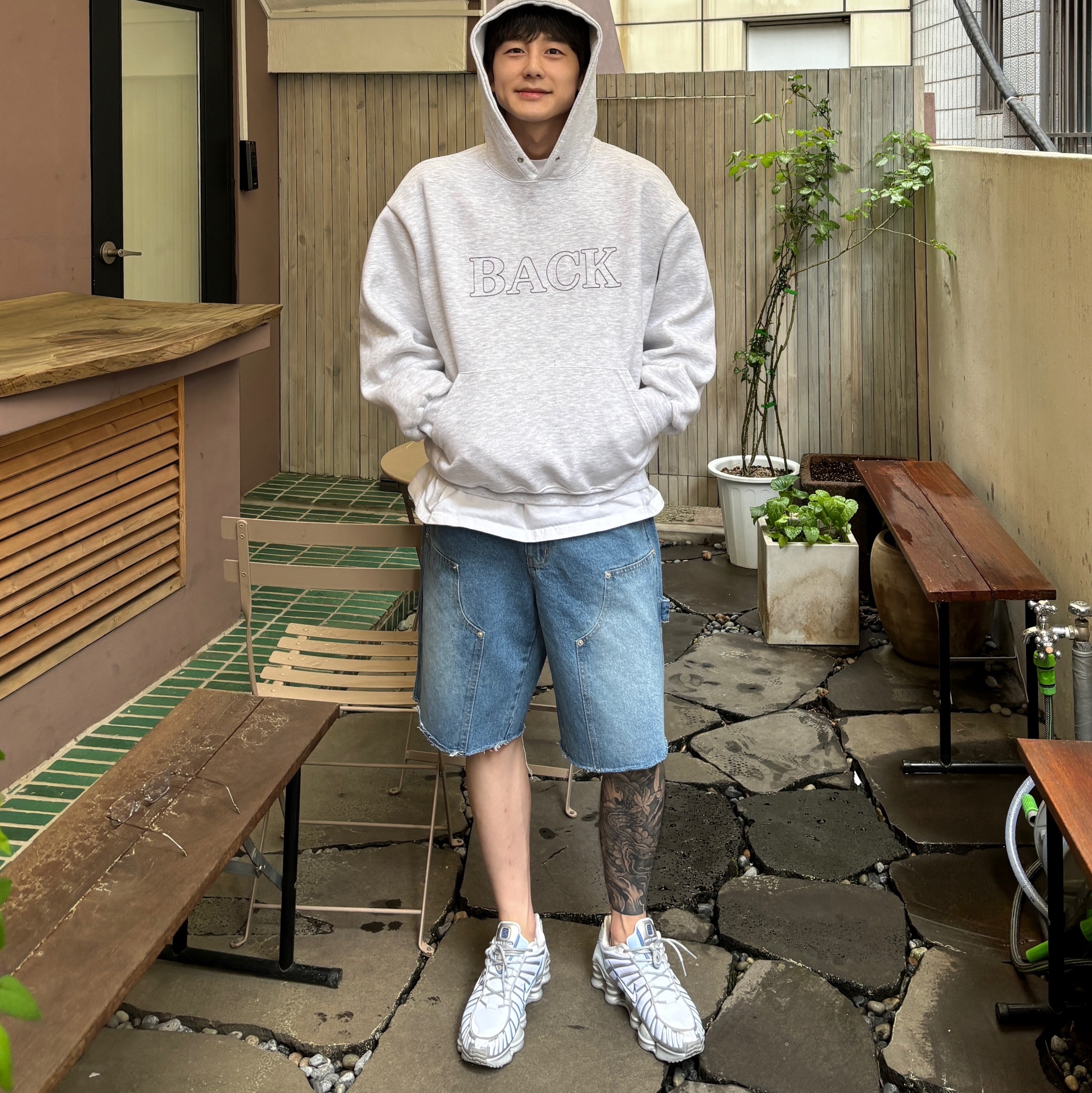 (W) Nike Shox TL Grey Light Blue 착용 스타일 - 2