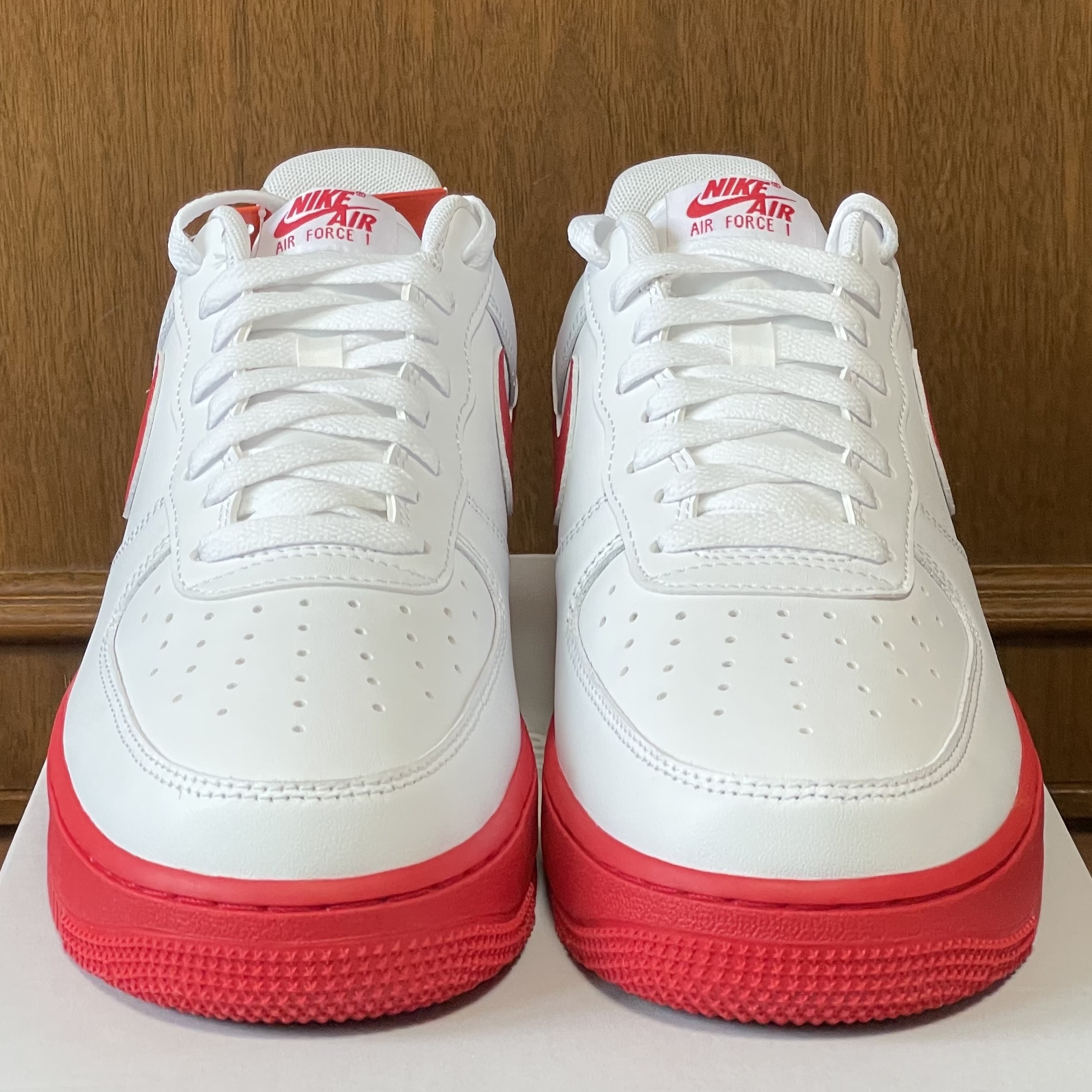 Nike Air Force 1 Low White Red Midsole 착용 스타일 - 3