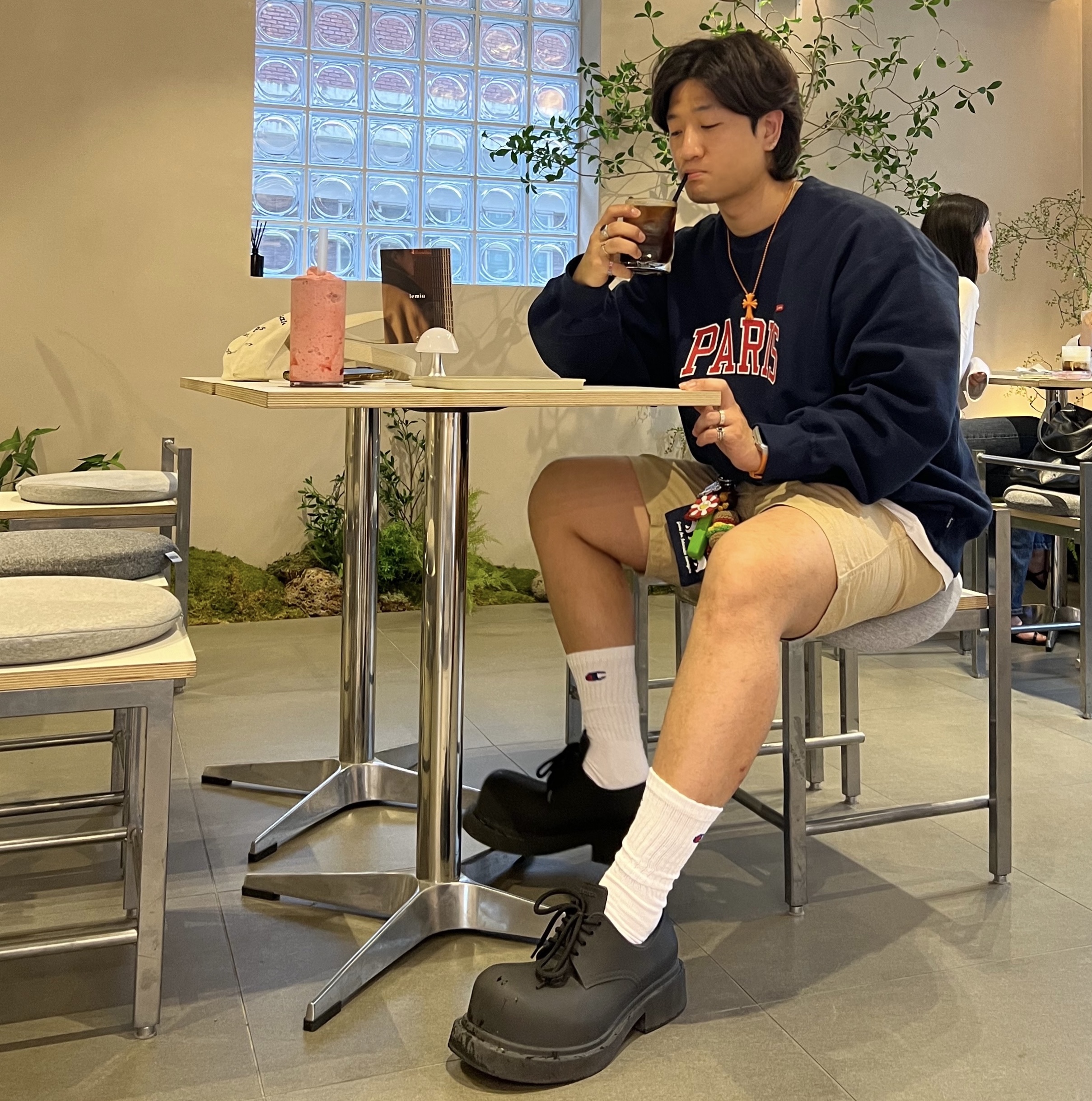 Supreme Paris Shop Small Box Crewneck Navy - 24SS, Balenciaga Steroid Derby Black 착용 스타일