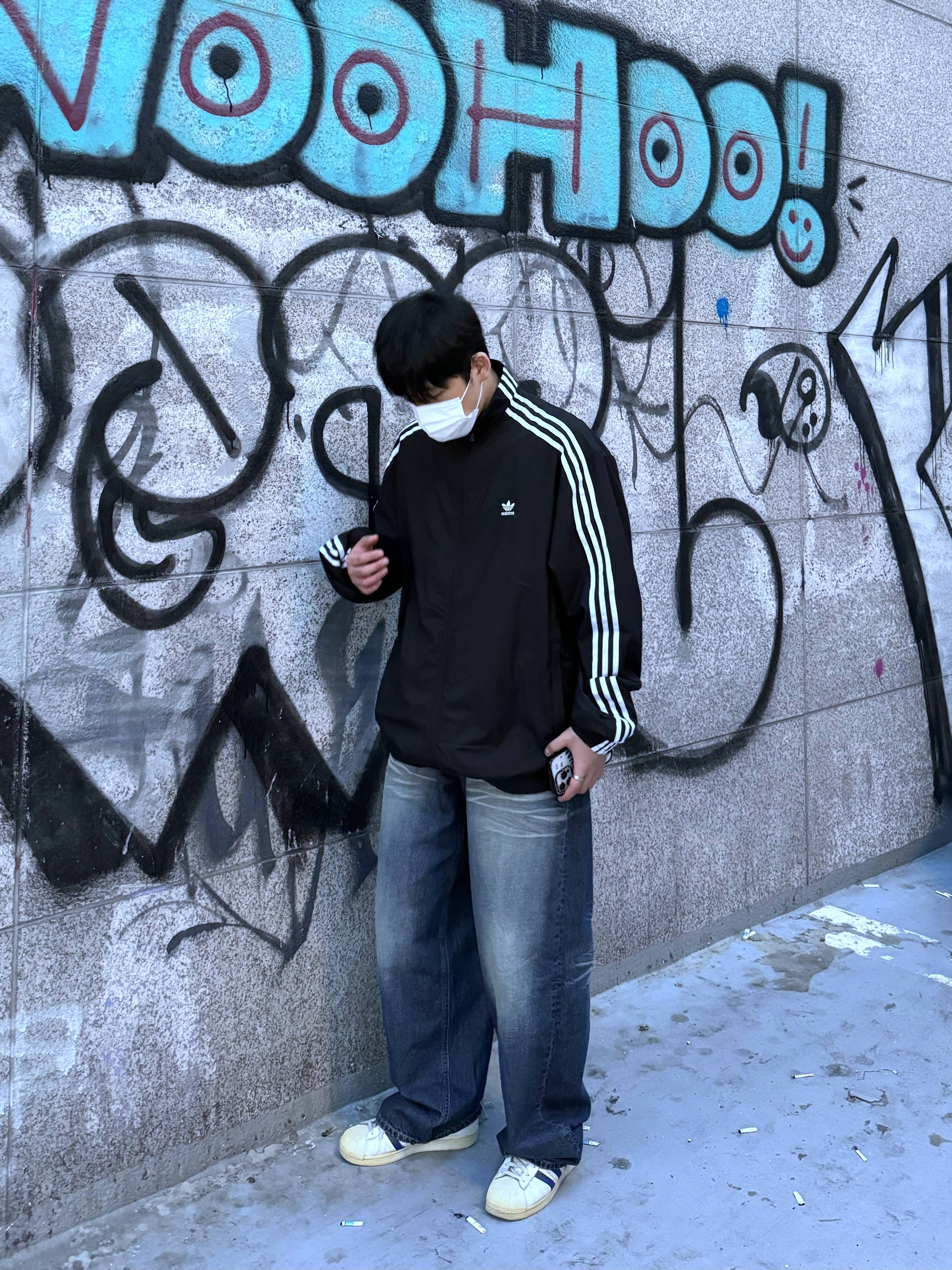 (W) Adidas Adilenium Oversized Track Top Black - US Sizing 착용 스타일 - 3