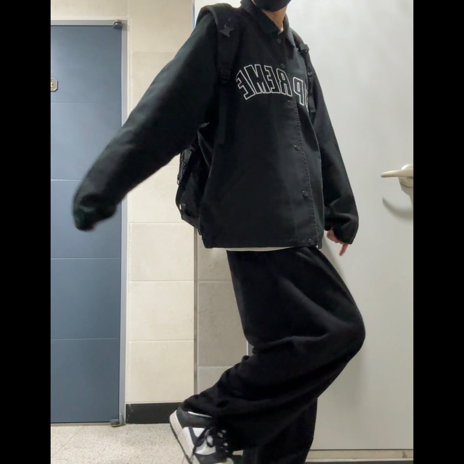 Supreme Arc Denim Coaches Jacket Black - 24SS 착용 스타일 - 1