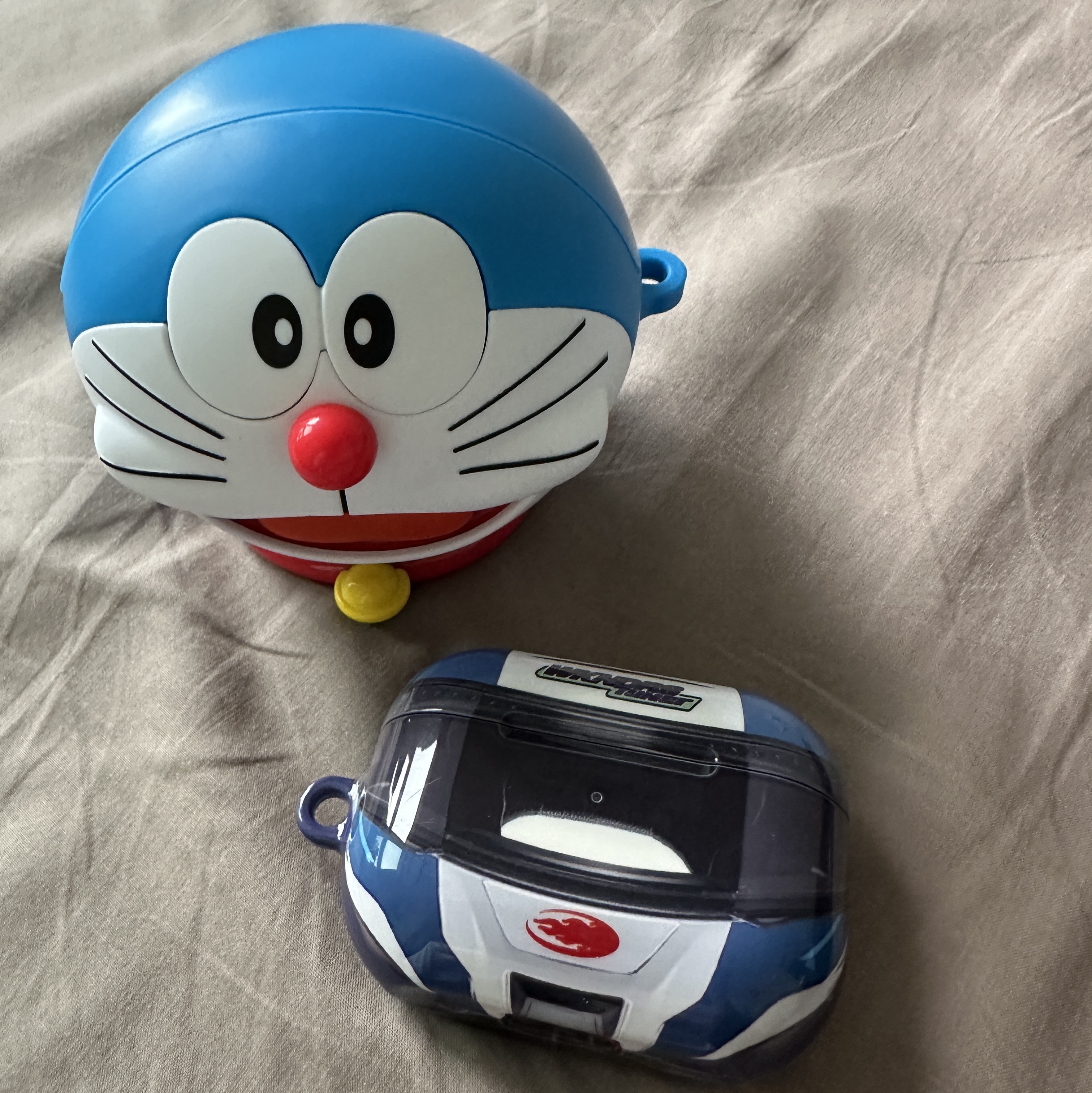 Casetify x Doraemon Airpods Pro Collectible Case 착용 스타일 - 2