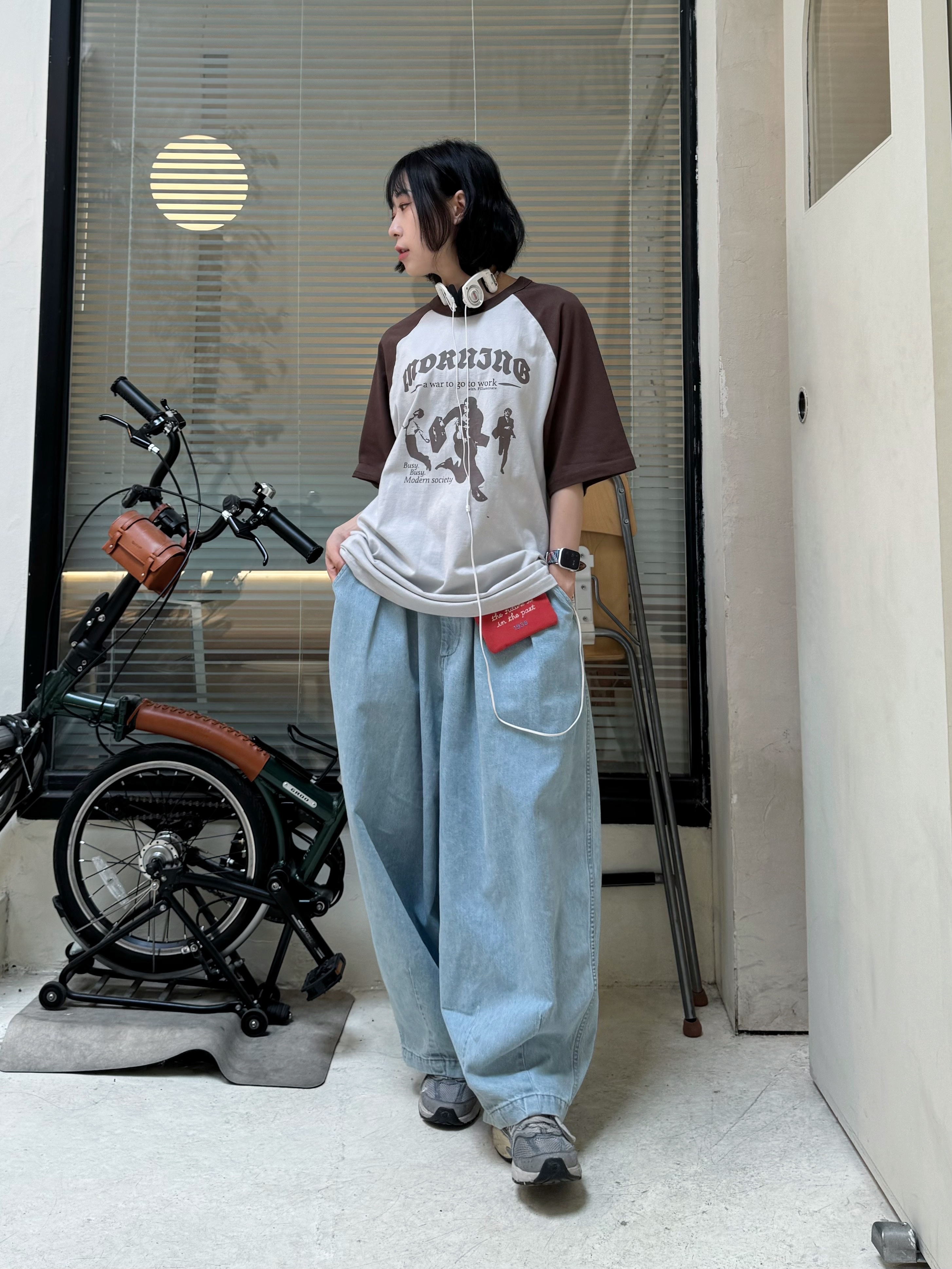 New Balance 530 Premium Vintage Grey Matter, Supreme x Koss Portapro Headphones White - 23FW 착용 스타일 - 5