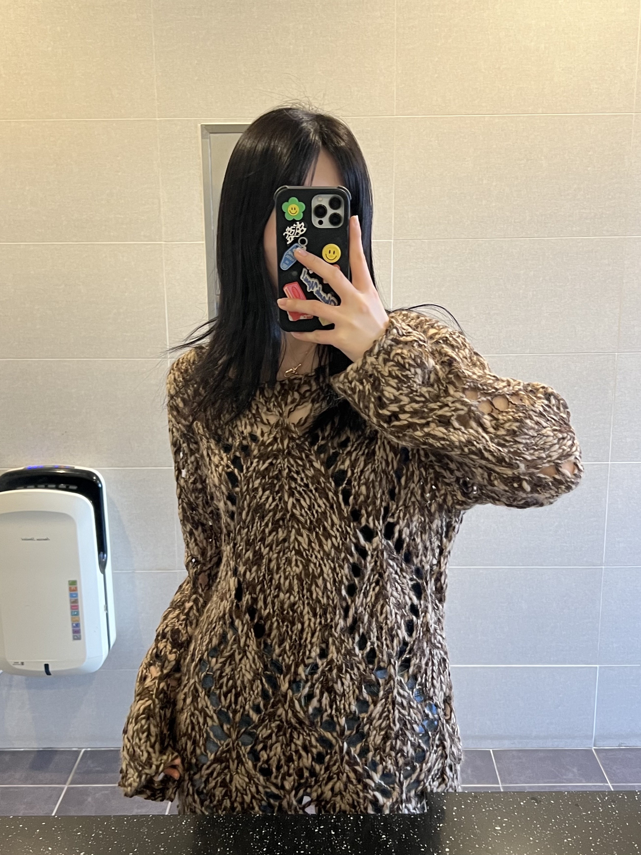 Open Yy Argyle Pointelle Pullover Brown, Casetify x Doraemon iPhone The Push-in Case 착용 스타일 - 1