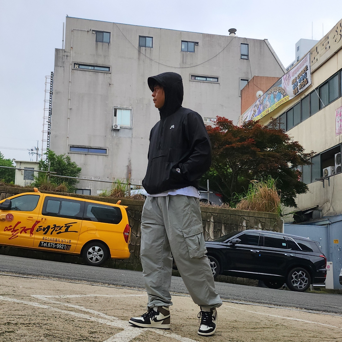 Jordan 1 Retro High OG Black Mocha 착용 스타일 - 1