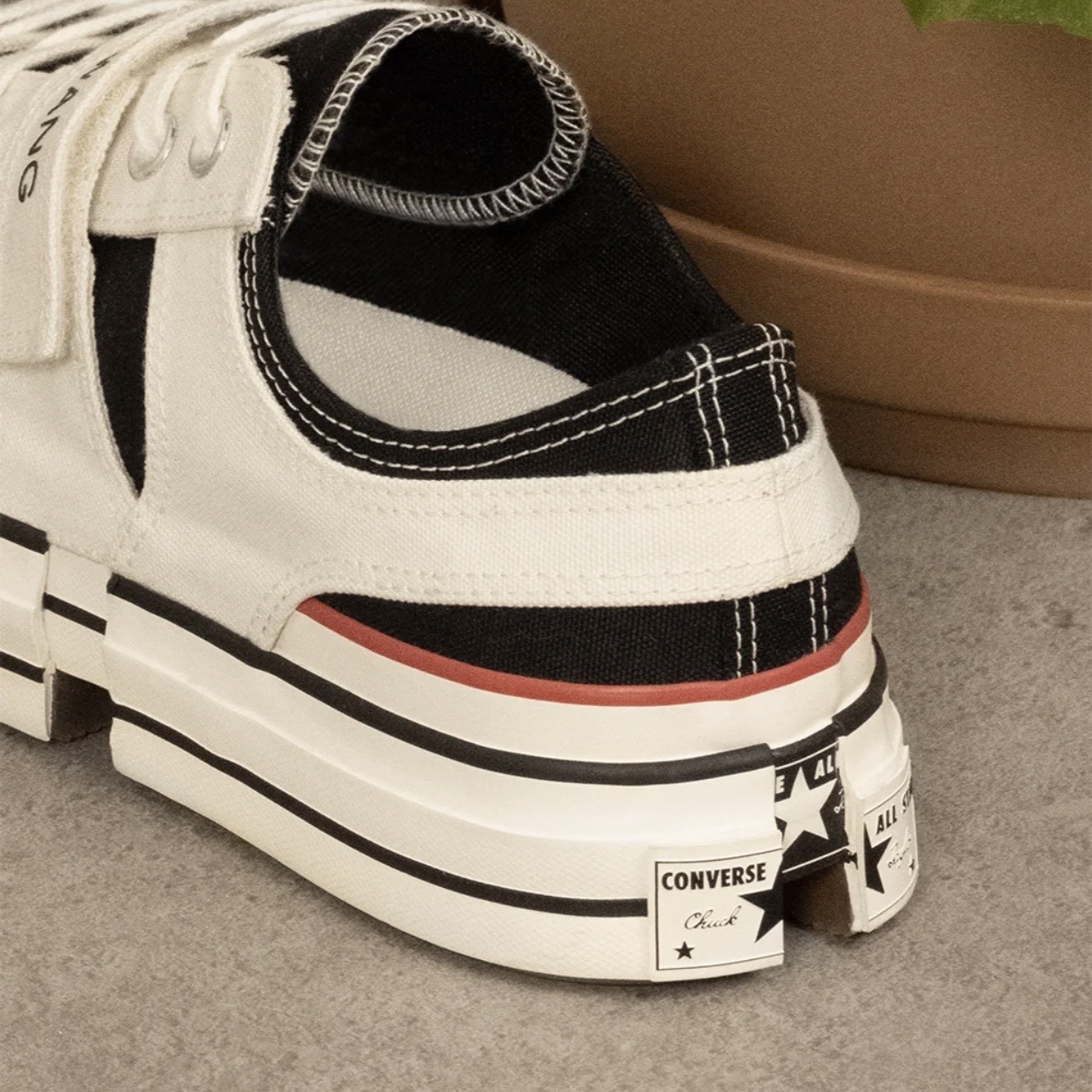 Converse x Feng Chen Wang Chuck 70 Ox 2-in-1 Egret 착용 스타일 - 4