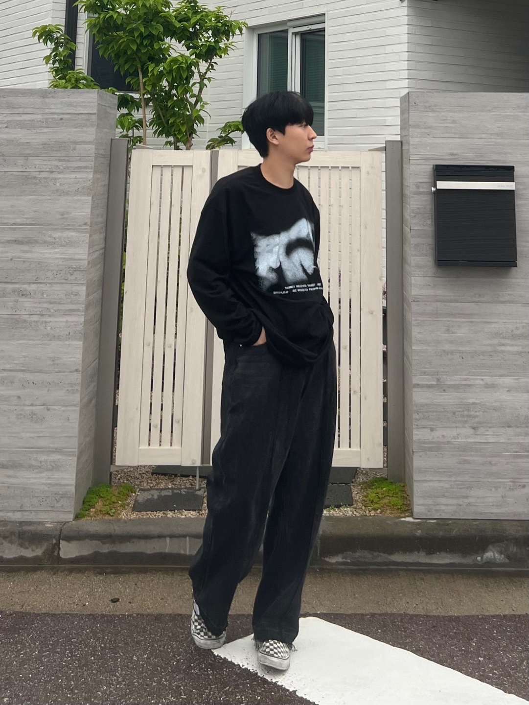 Vans Slip-On Checkerboard 착용 스타일 - 2
