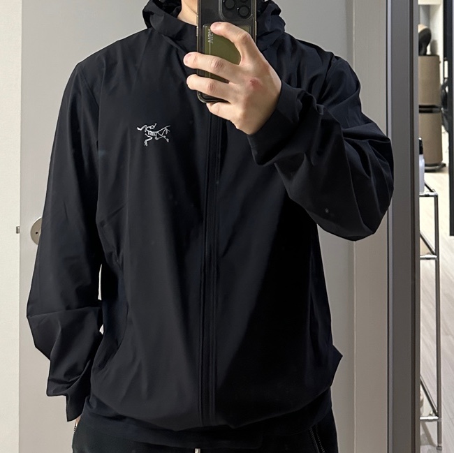 Arc'teryx Incendo Hybrid Hoody Black 착용 스타일
