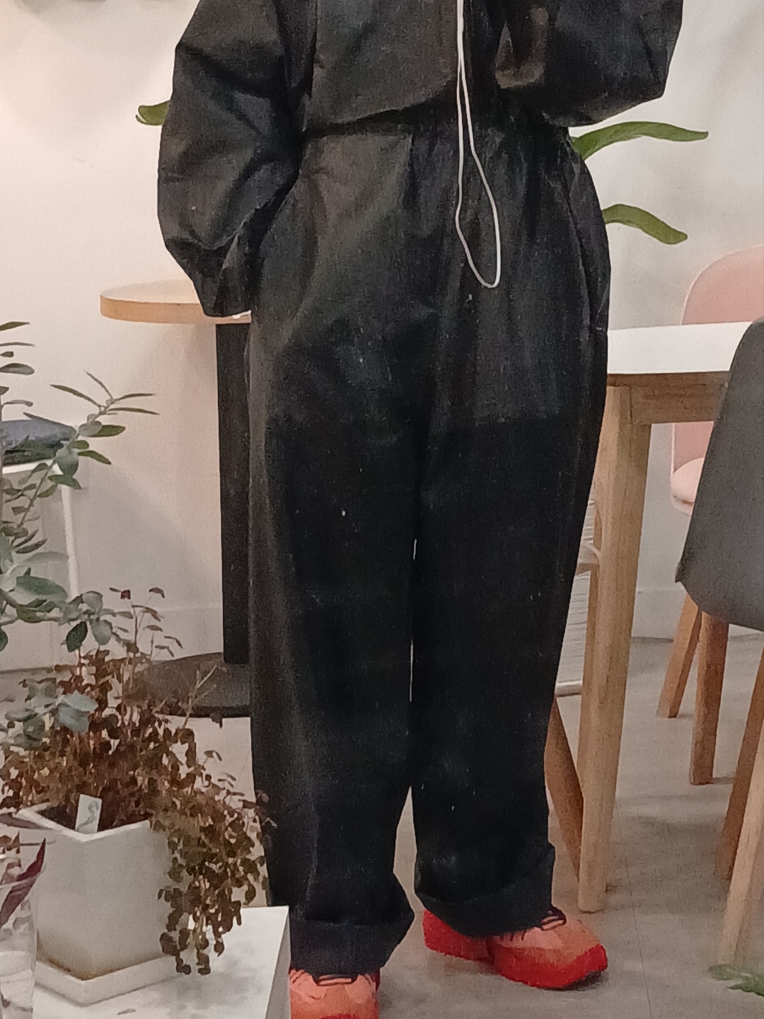 Yeezy Gap Engineered By Balenciaga Coated Cotton Overalls Black, Nike Air Force 1 Mid '07 White 착용 스타일 - 2