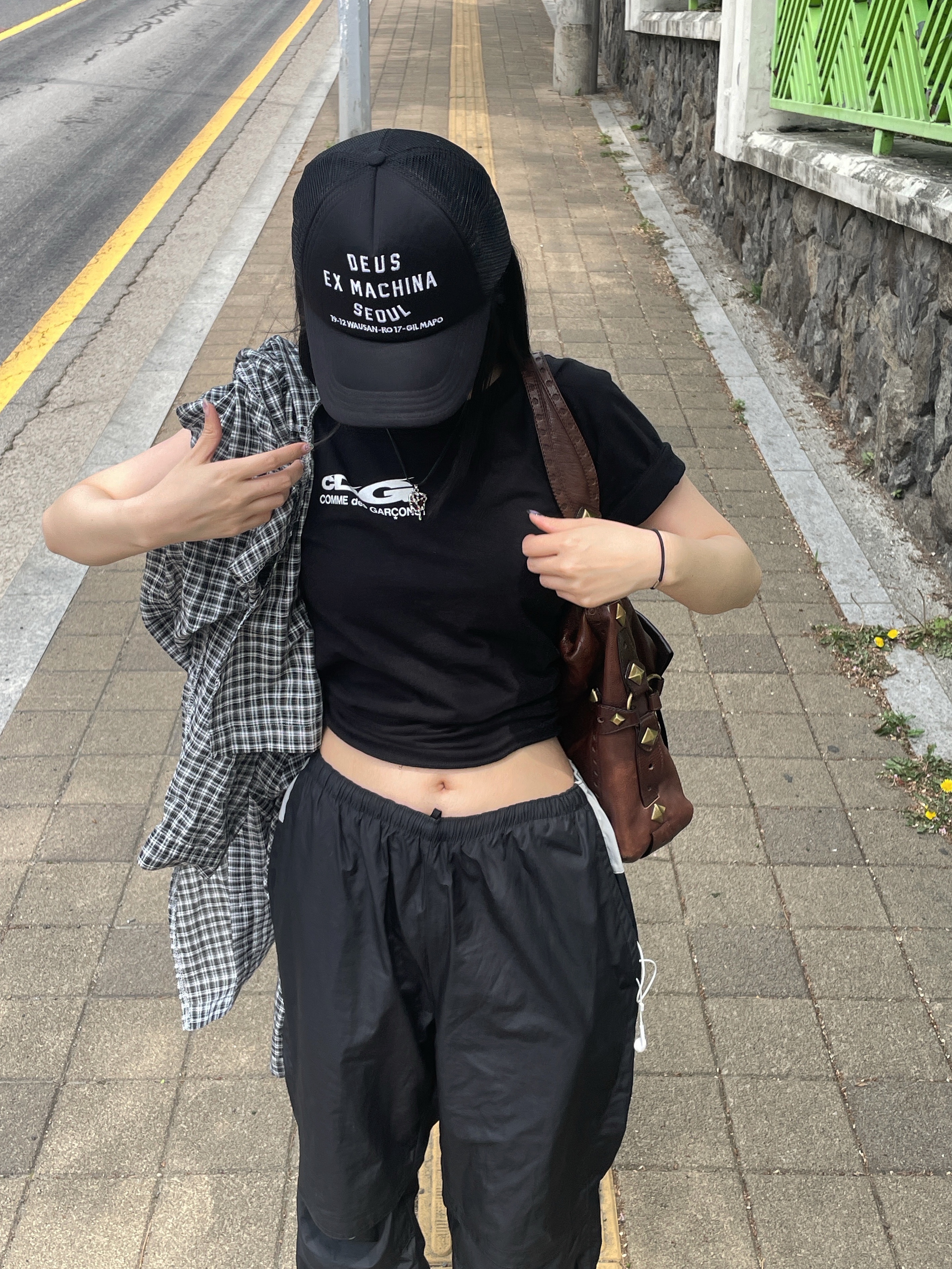 Deus Ex Machina Seoul Address Trucker Cap Black 착용 스타일