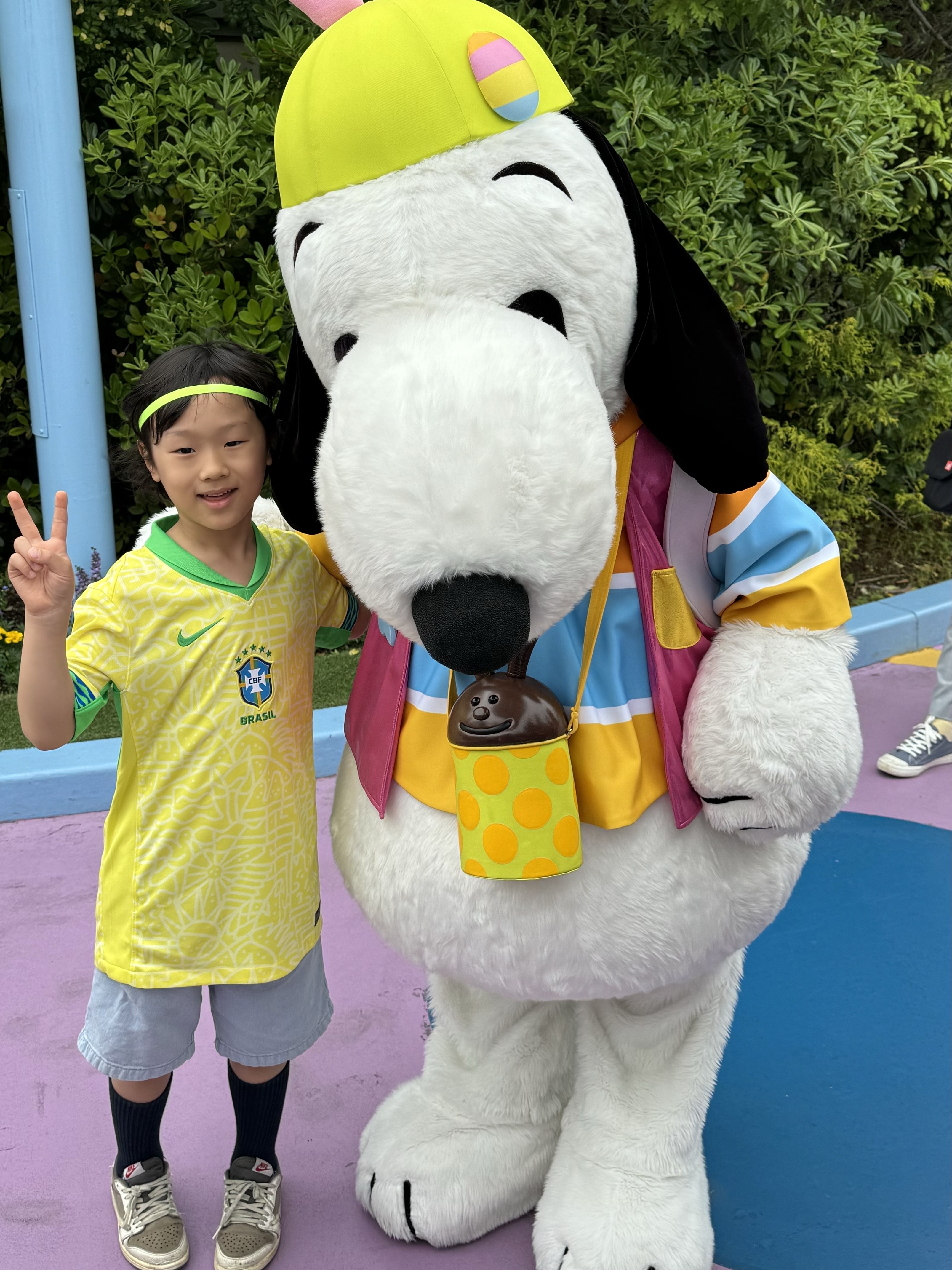 (PS) Jordan 1 x Travis Scott Retro Low OG SP Sail and Ridgerock, Nike Brazil 2024/25 Dri-Fit Stadium Home Jersey Dynamic Yellow (Non Marking Ver.) 착용 스타일 - 2