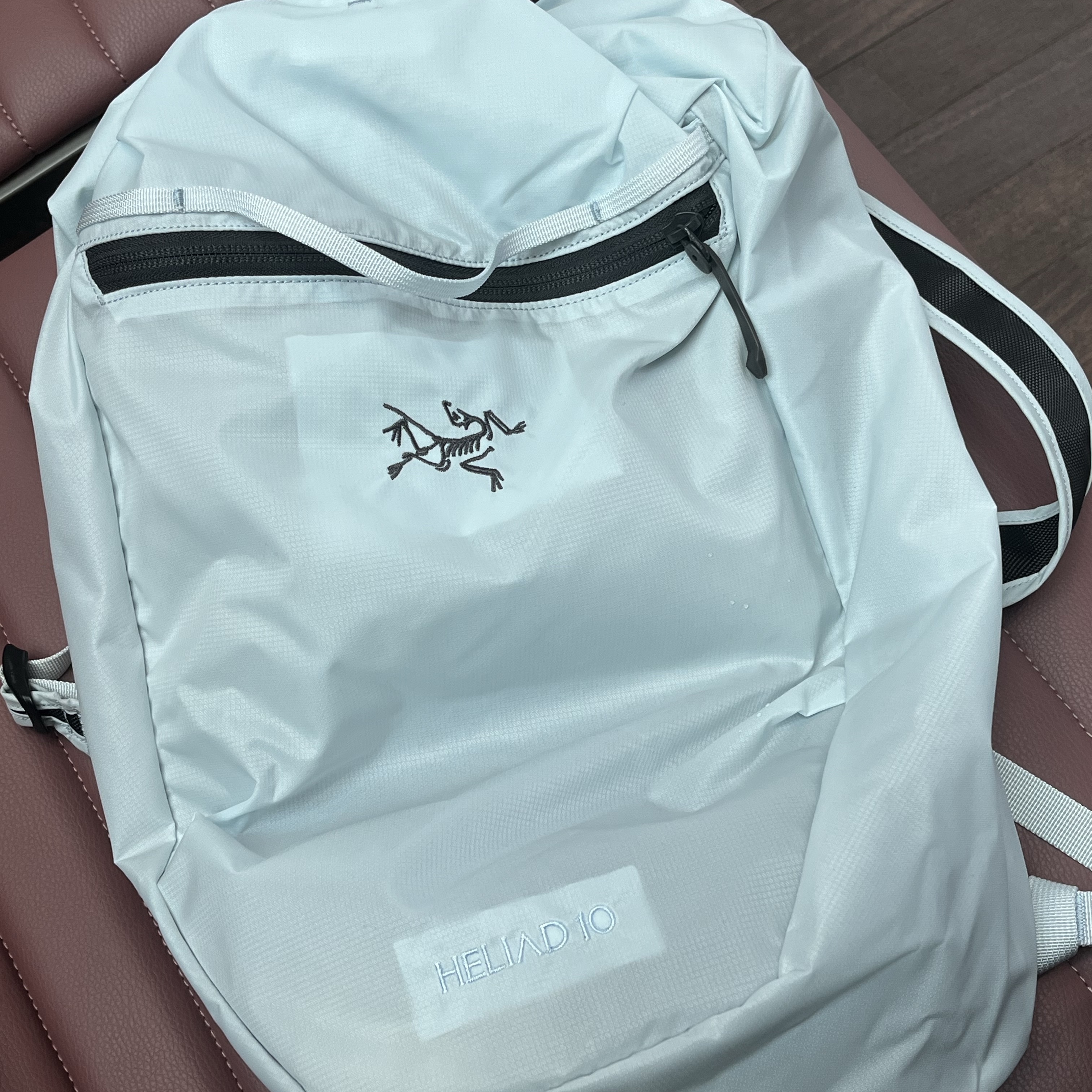 Arc'teryx Heliad 10 Backpack Daybreak Graphite 착용 스타일