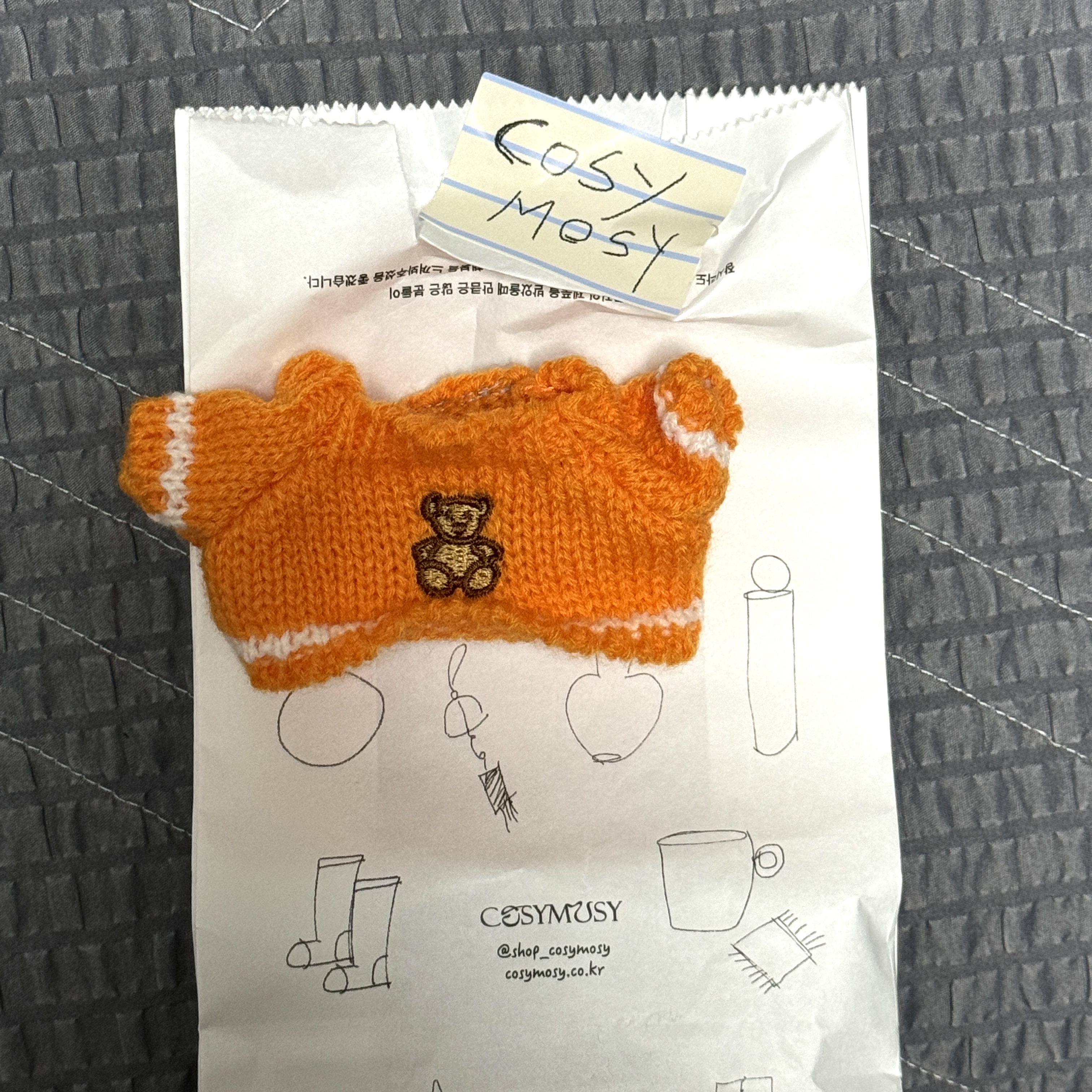 Cosymosy Cat Knit Orange Bear Knit 착용 스타일