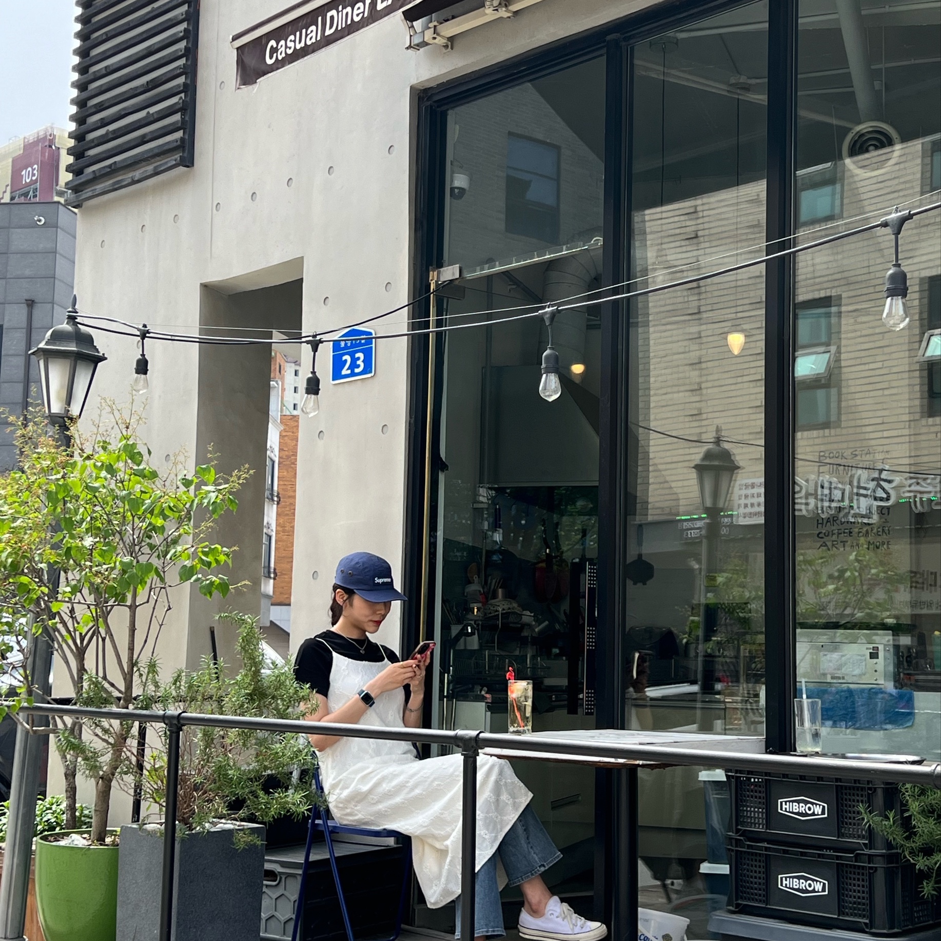 Supreme Military Camp Cap Navy - 23FW 착용 스타일 - 1