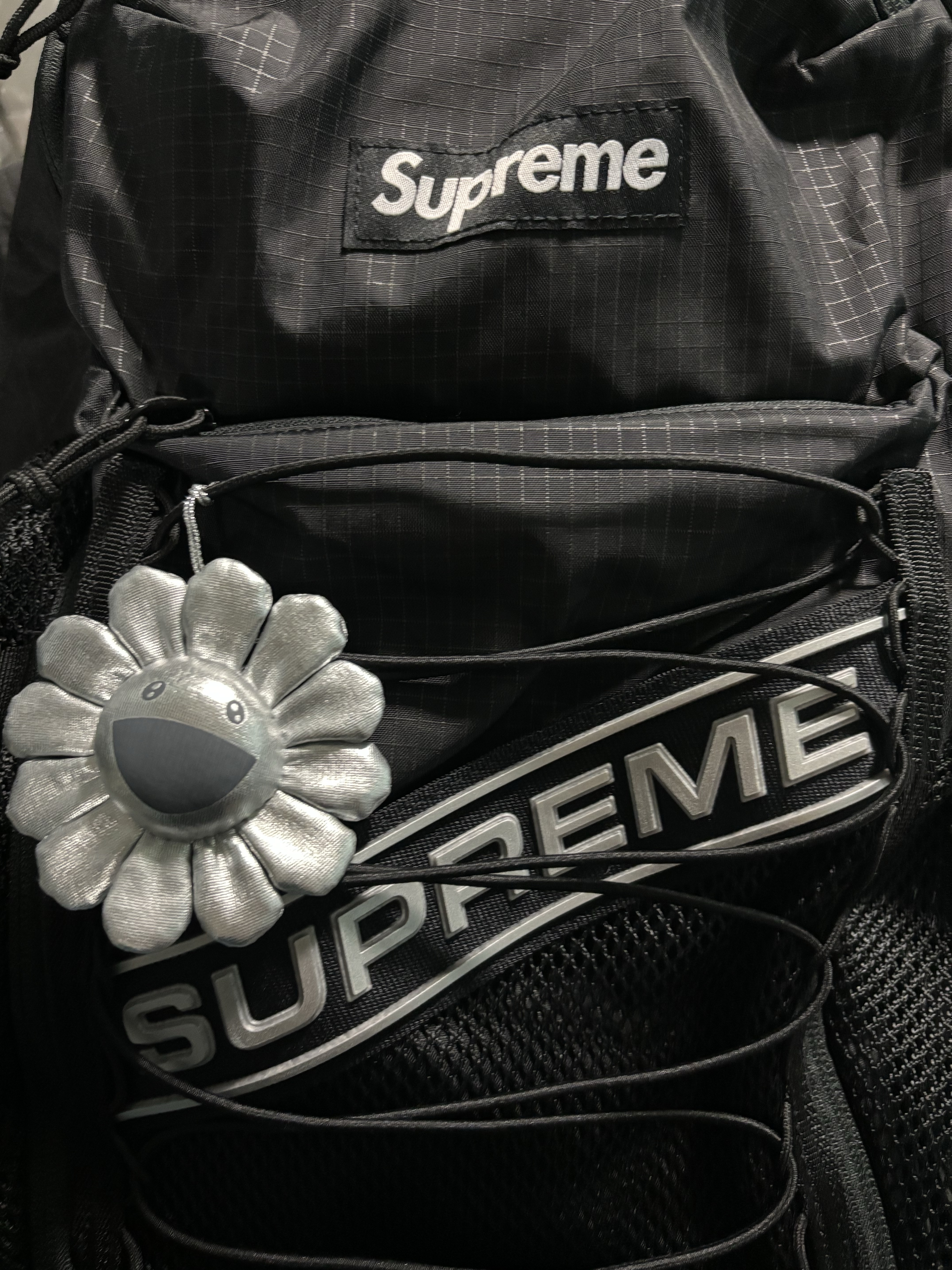 Supreme Backpack Black - 23FW 착용 스타일