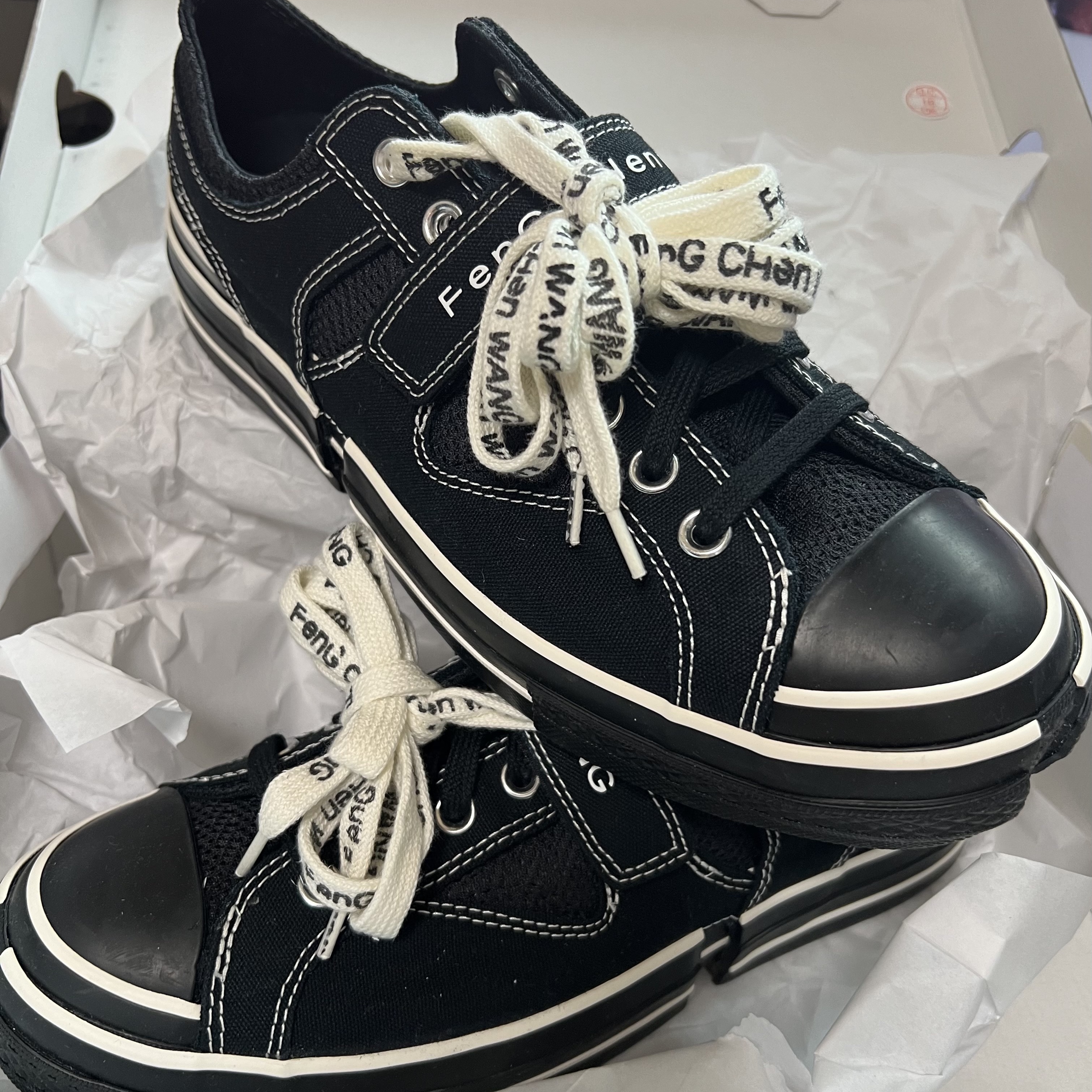 Converse x Feng Chen Wang Chuck 70 Ox 2-in-1 Black 착용 스타일 - 1