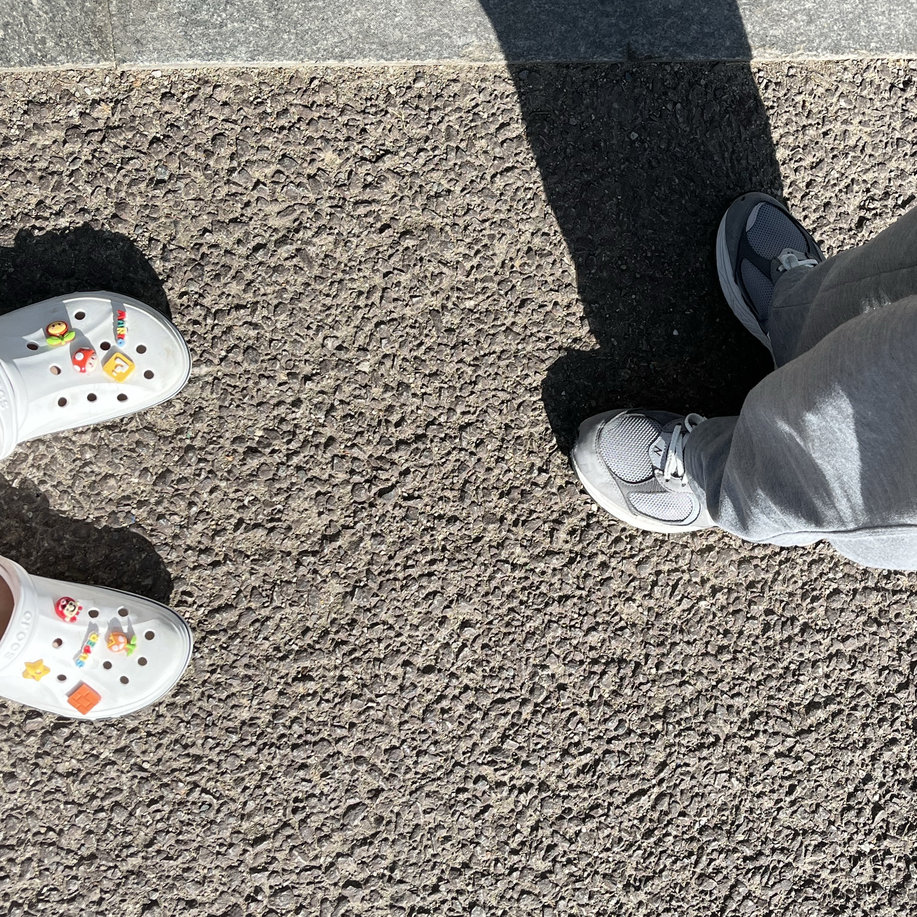 Crocs Bayaband Clog White Navy 착용 스타일