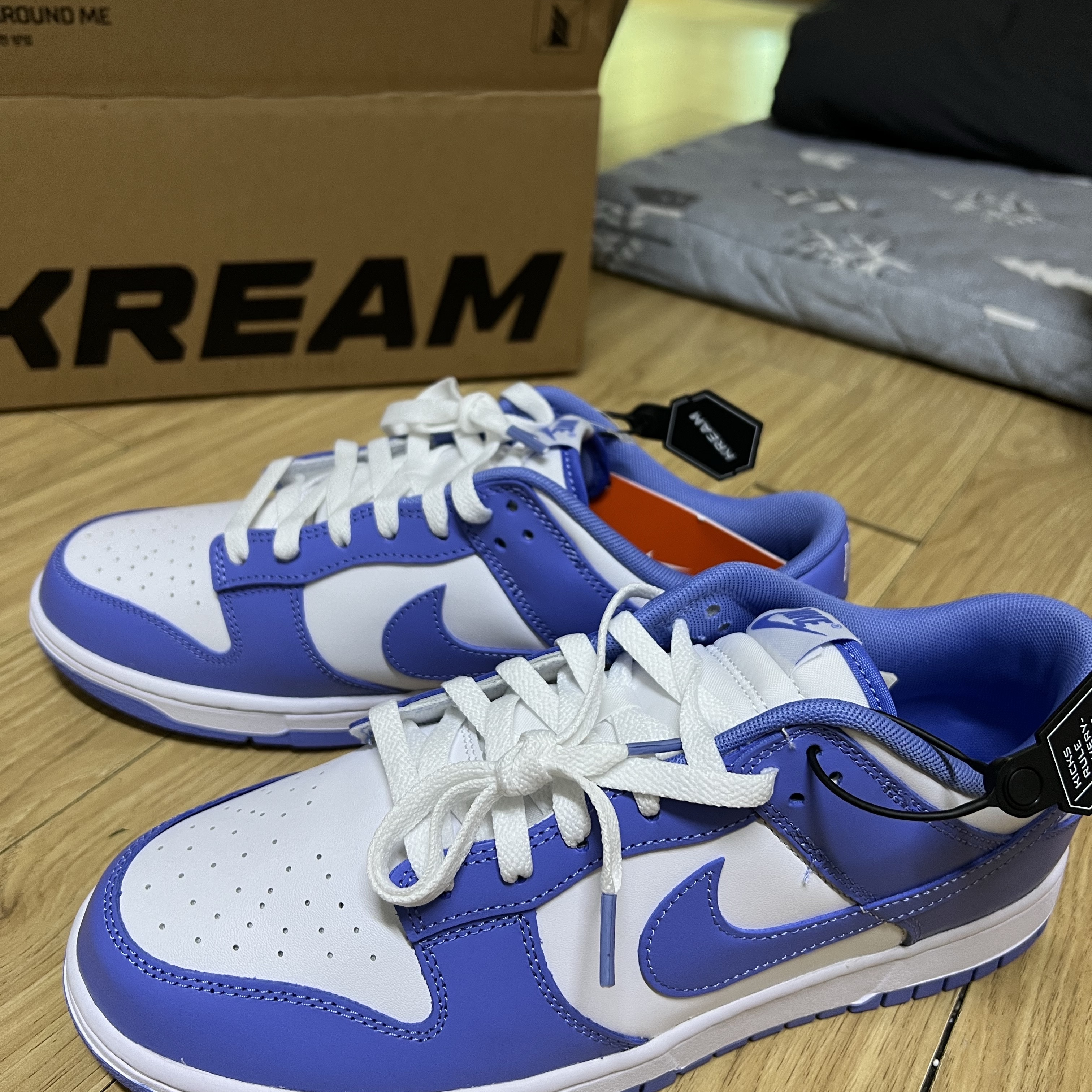 Nike Dunk Low Retro White Polar Blue 착용 스타일 - 3