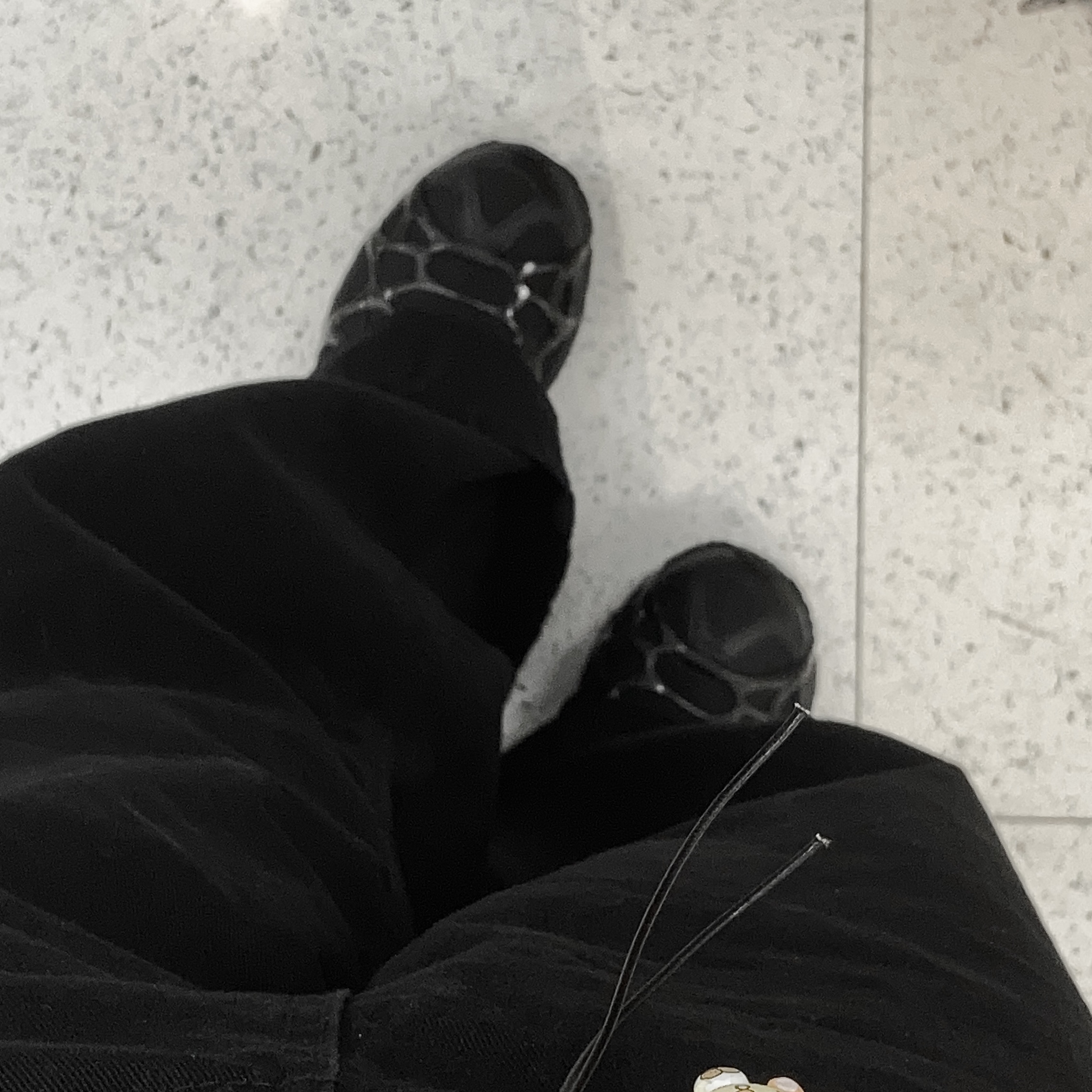 Nike Air Kukini Triple Black 착용 스타일 - 1