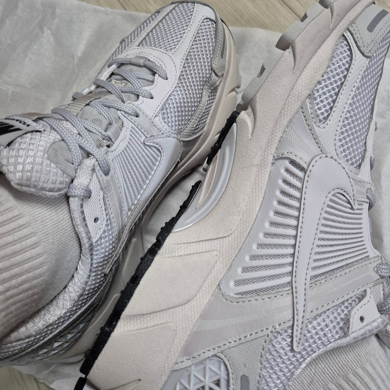 Nike Zoom Vomero 5 SP Vast Grey 2023 착용 스타일