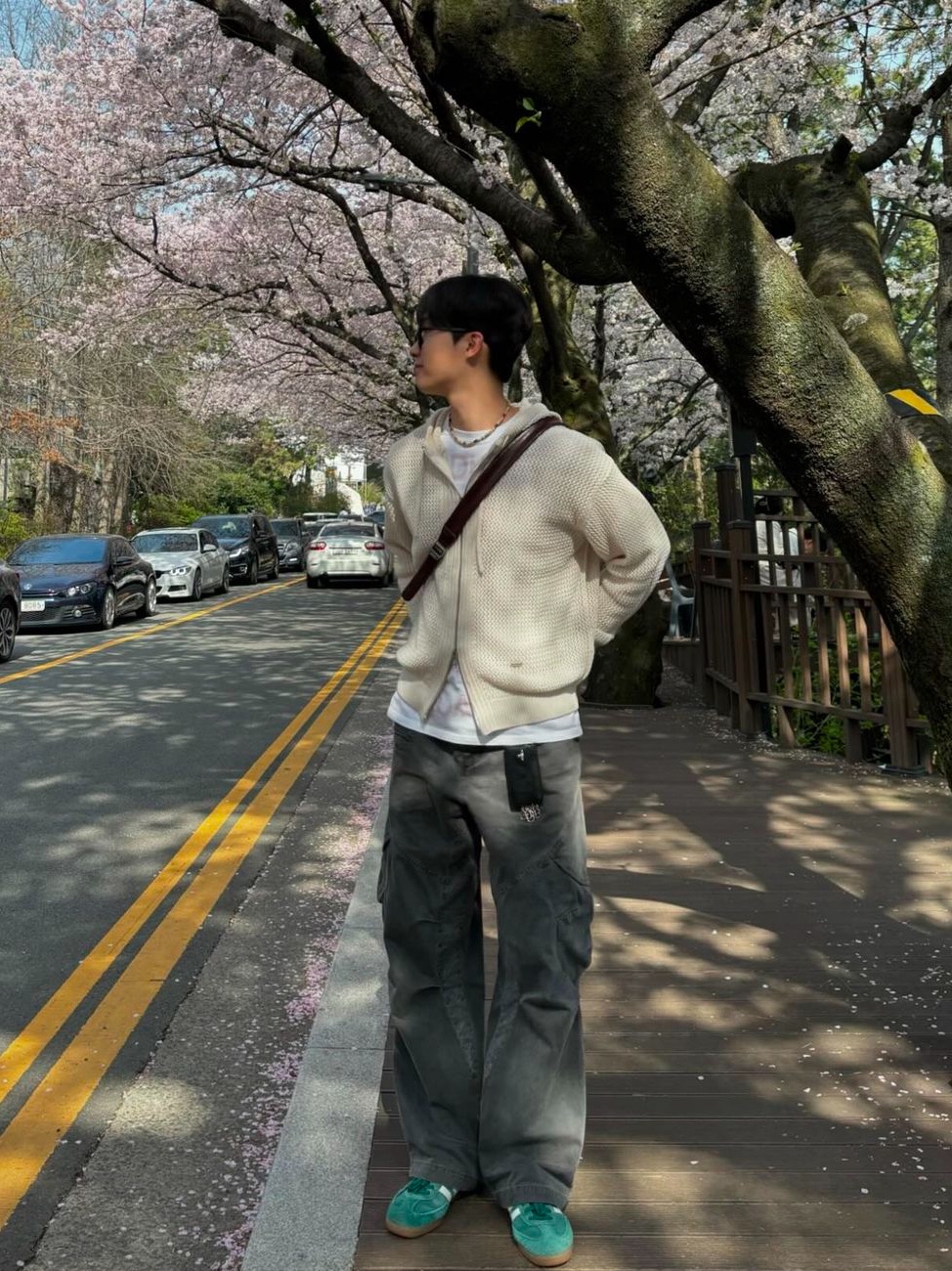 Ignota Core:6 Washed Cargo Pants Dark Beige, Adidas Gazelle Indoor Collegiate Green 착용 스타일