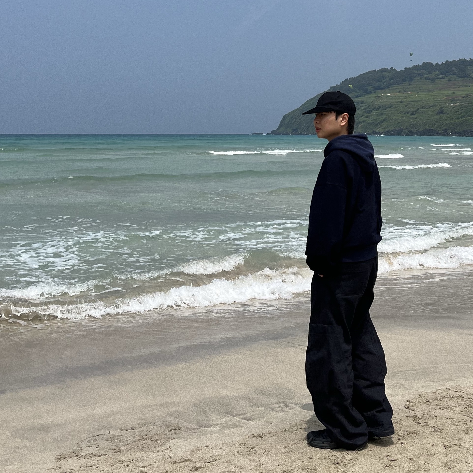 Karactor Garment Dyed Hooded Zip-Up Pigment Navy, Karactor Lumping Cargo Pants Navy Charcoal 착용 스타일