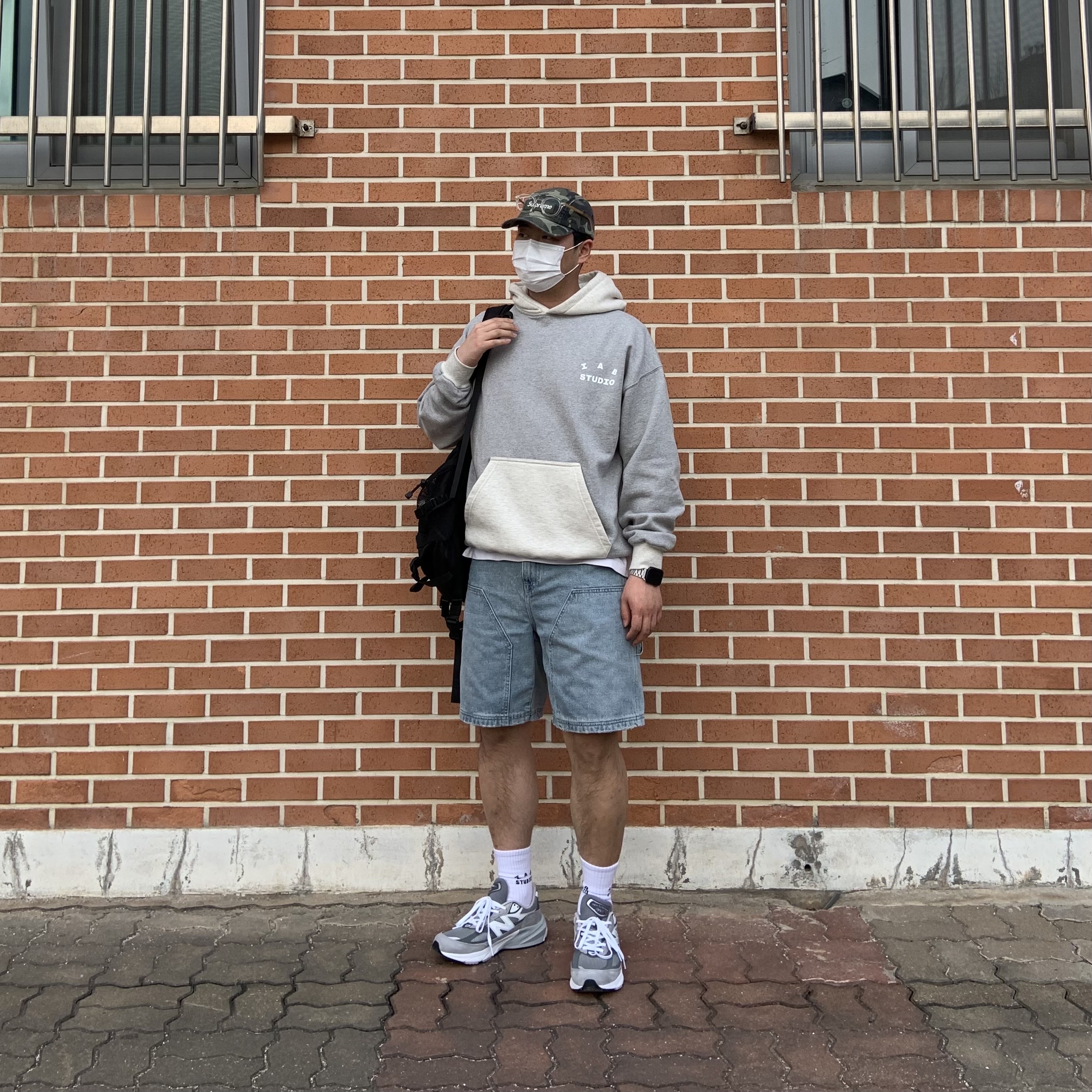 Supreme Military Camp Cap Olive Camo - 23SS, IAB Studio Hoodie Dual Gray 착용 스타일